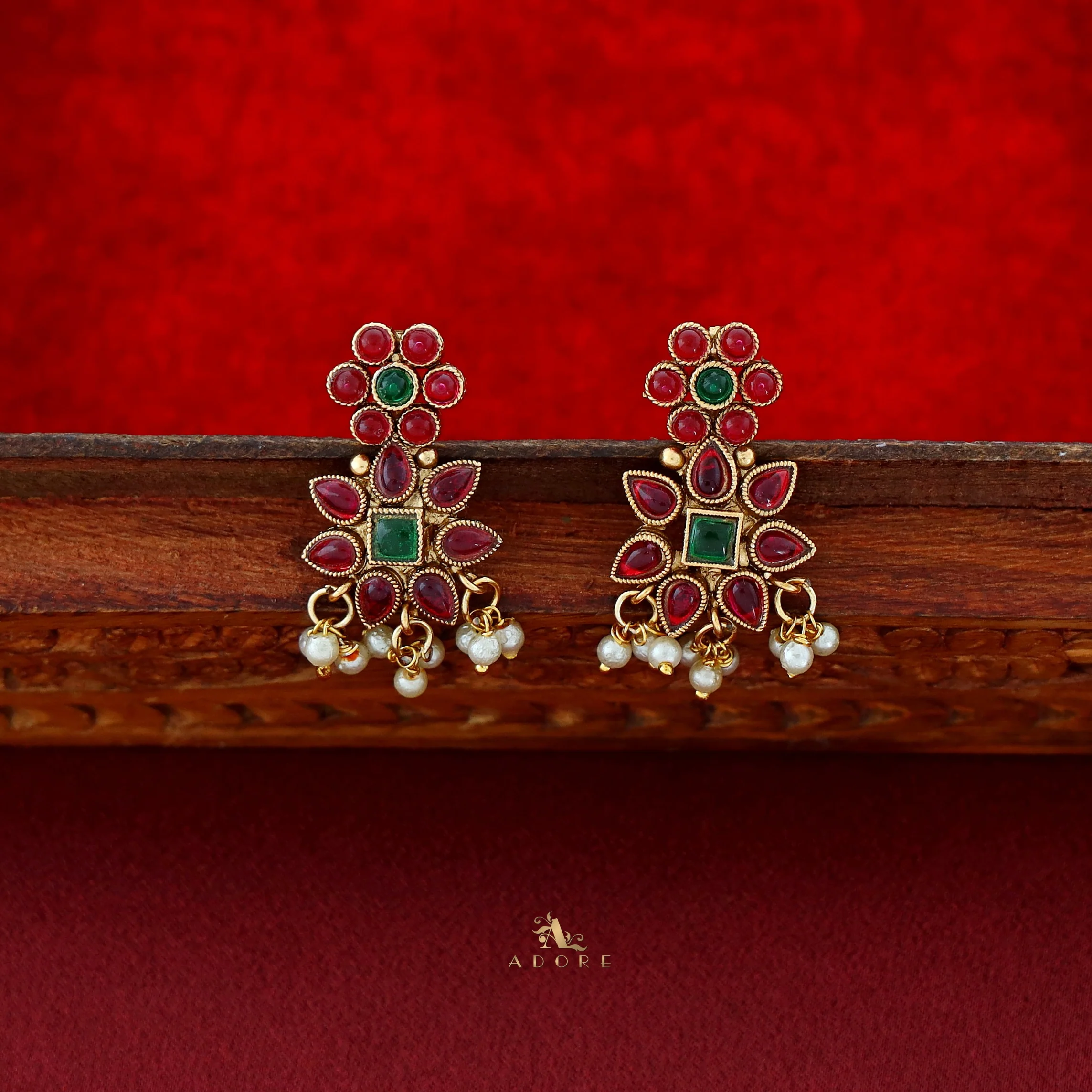Aradhana Mango Pearl Short Neckpiece With Earring - Image 11