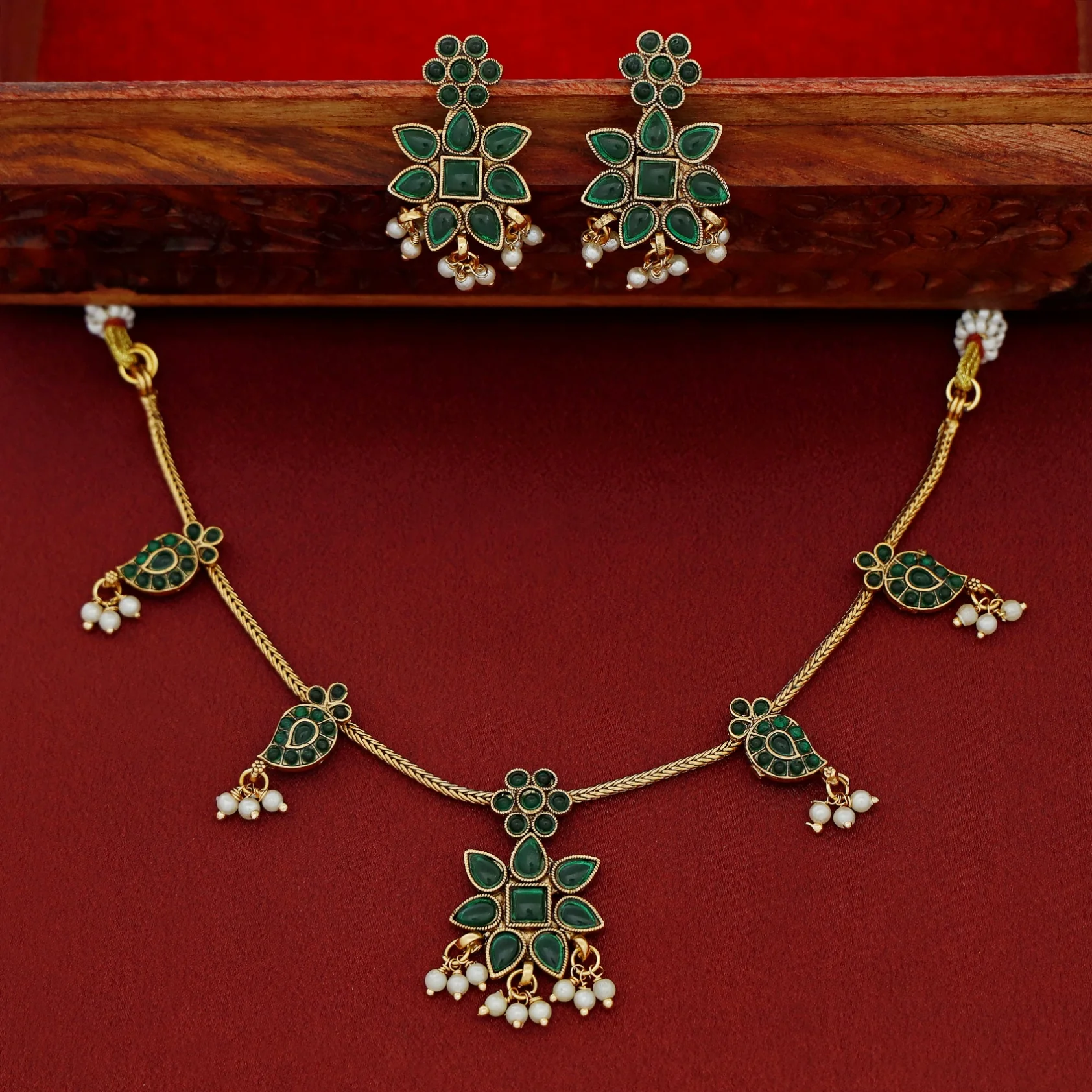 Aradhana Mango Pearl Short Neckpiece With Earring - Image 13