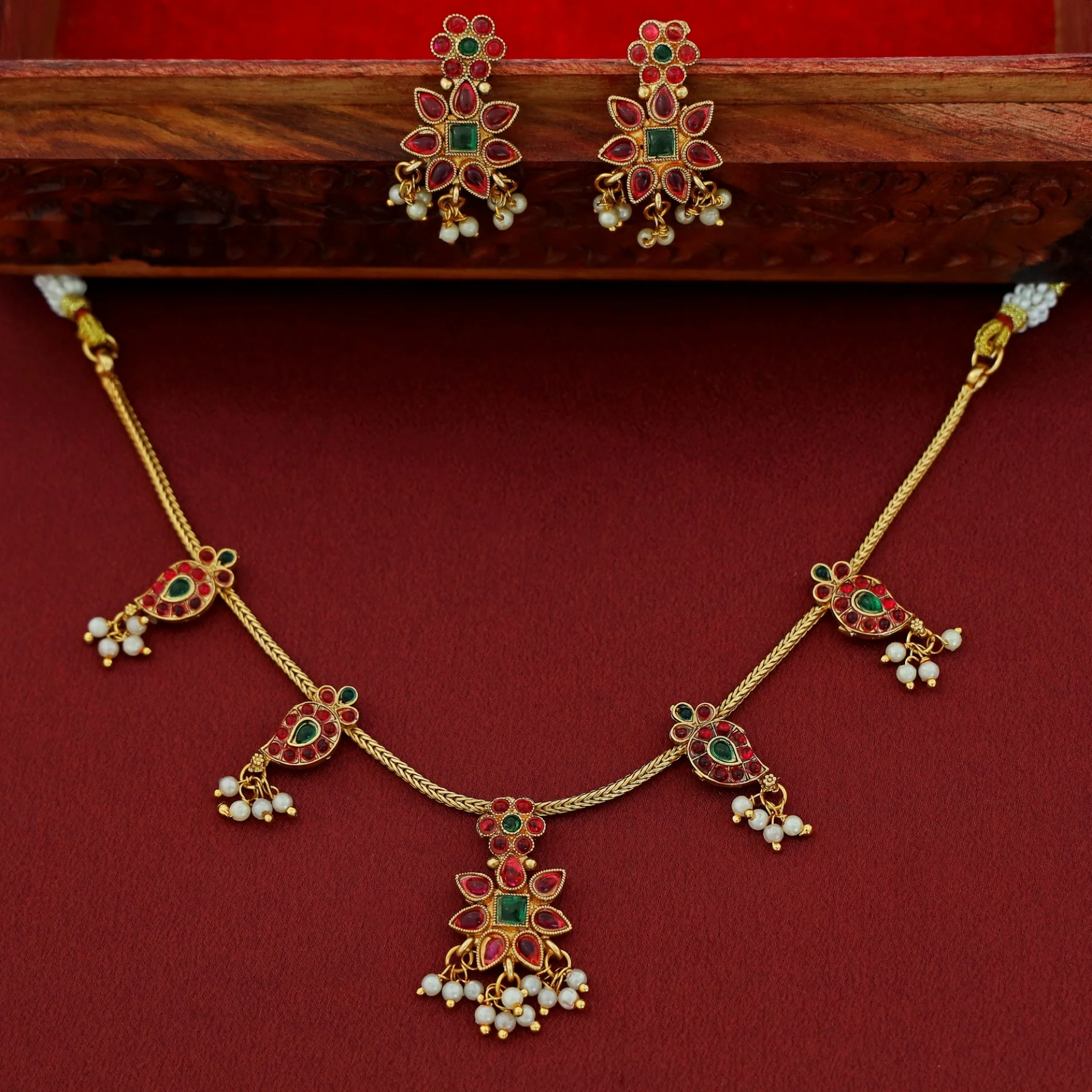 Aradhana Mango Pearl Short Neckpiece With Earring - Image 4