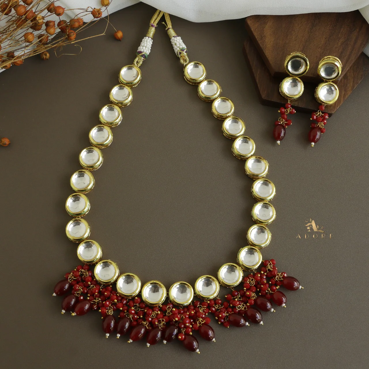 Aranmayi Kundan Neckpiece With Earring - Image 3
