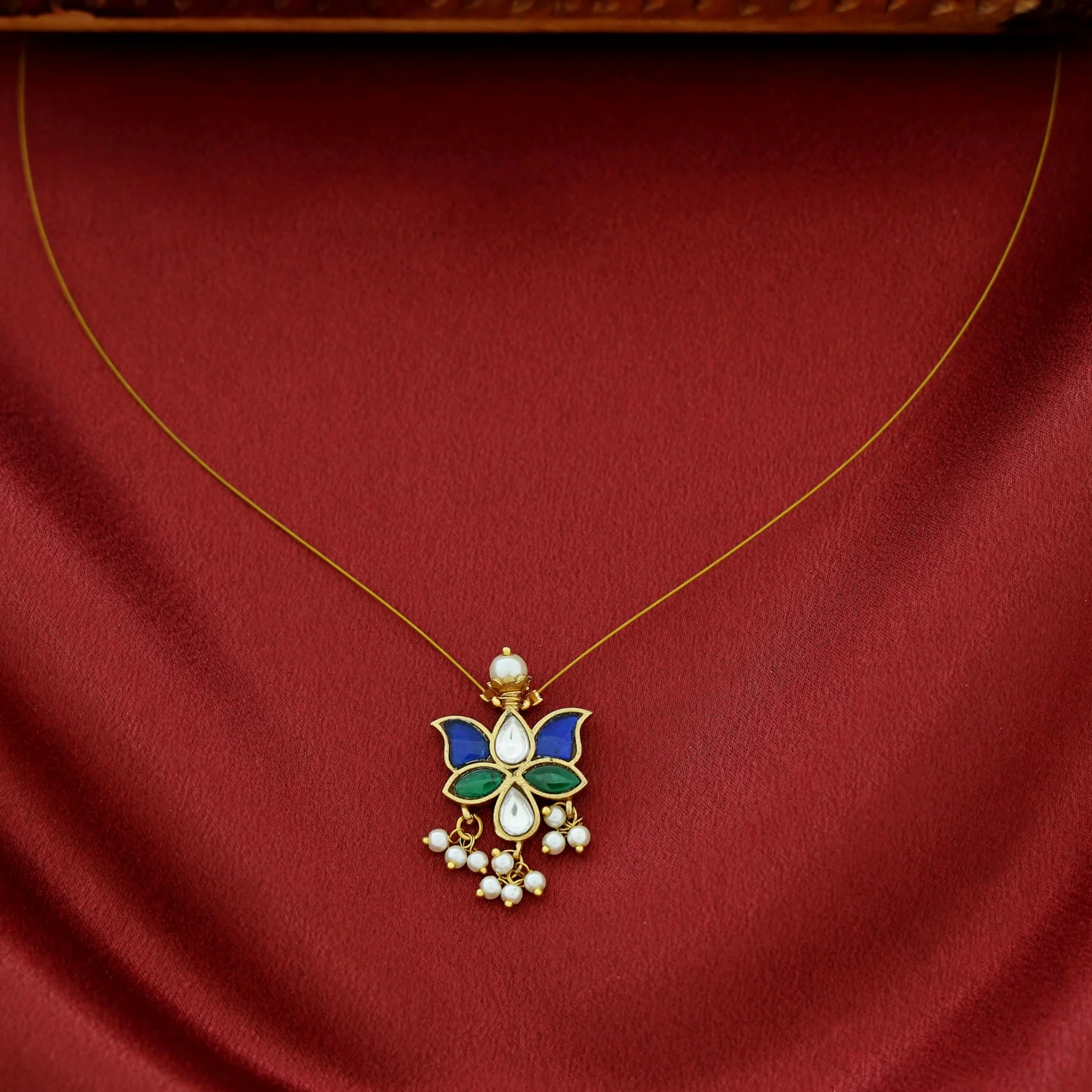 Aranya Jadau Kundan Pearl Lotus String Neckpiece - Image 3