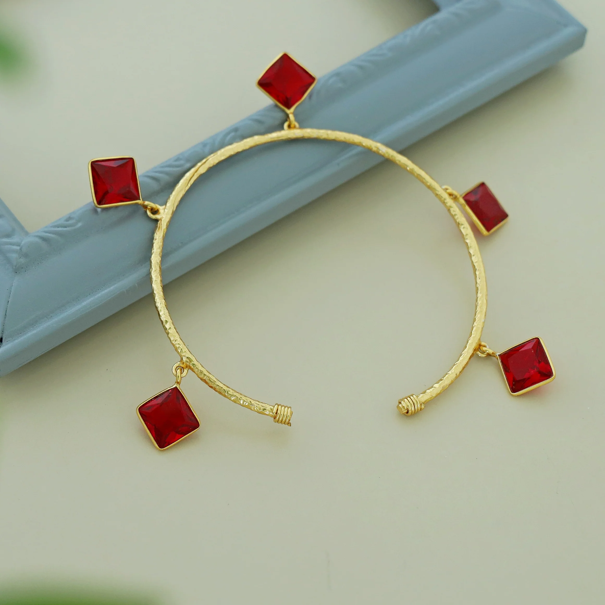 Ariadne Diamond Textured Bracelet - Image 2