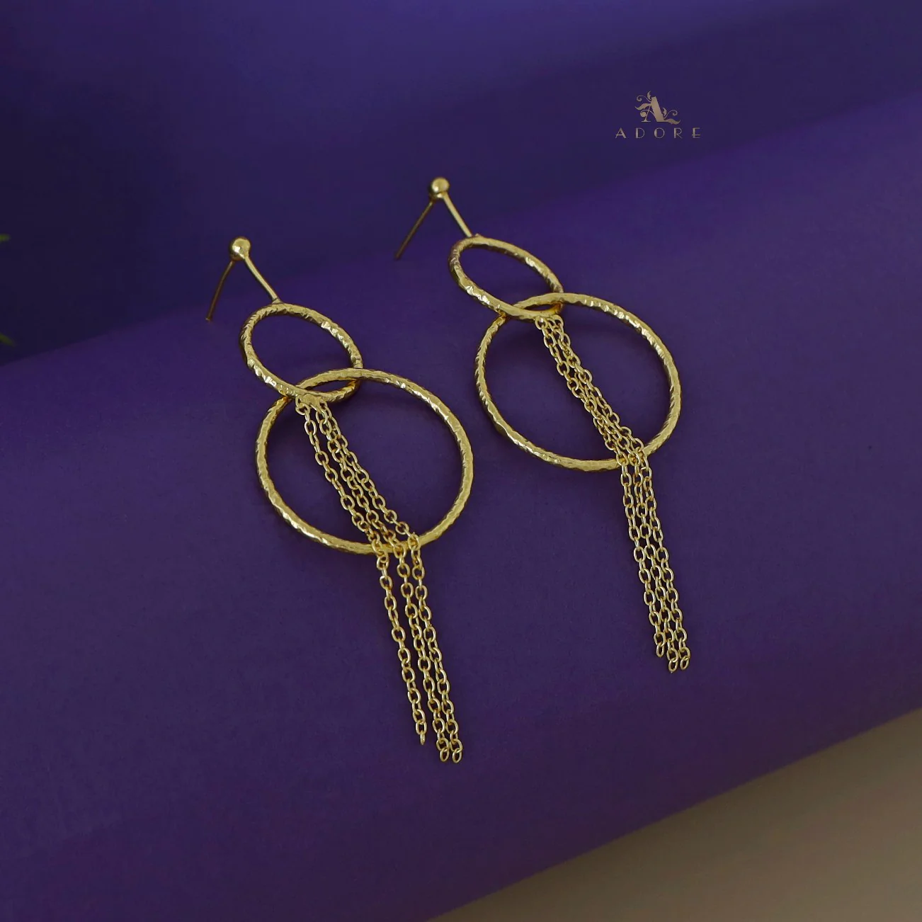 Arielle Dual Golden Hammered Circle Chain Earring - Image 4