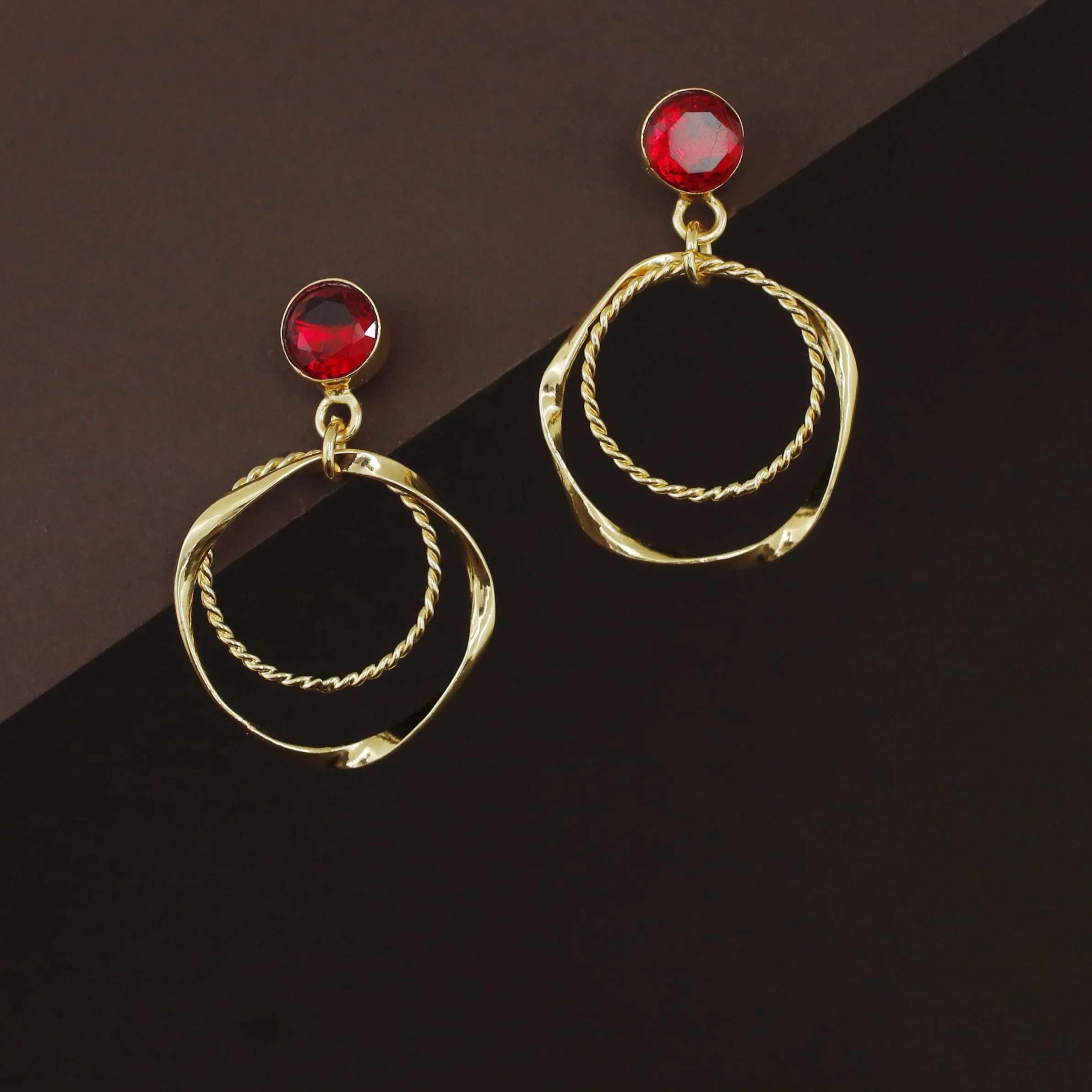 Ariza Twisted Dual Circle Glossy Stone Earring - Image 3