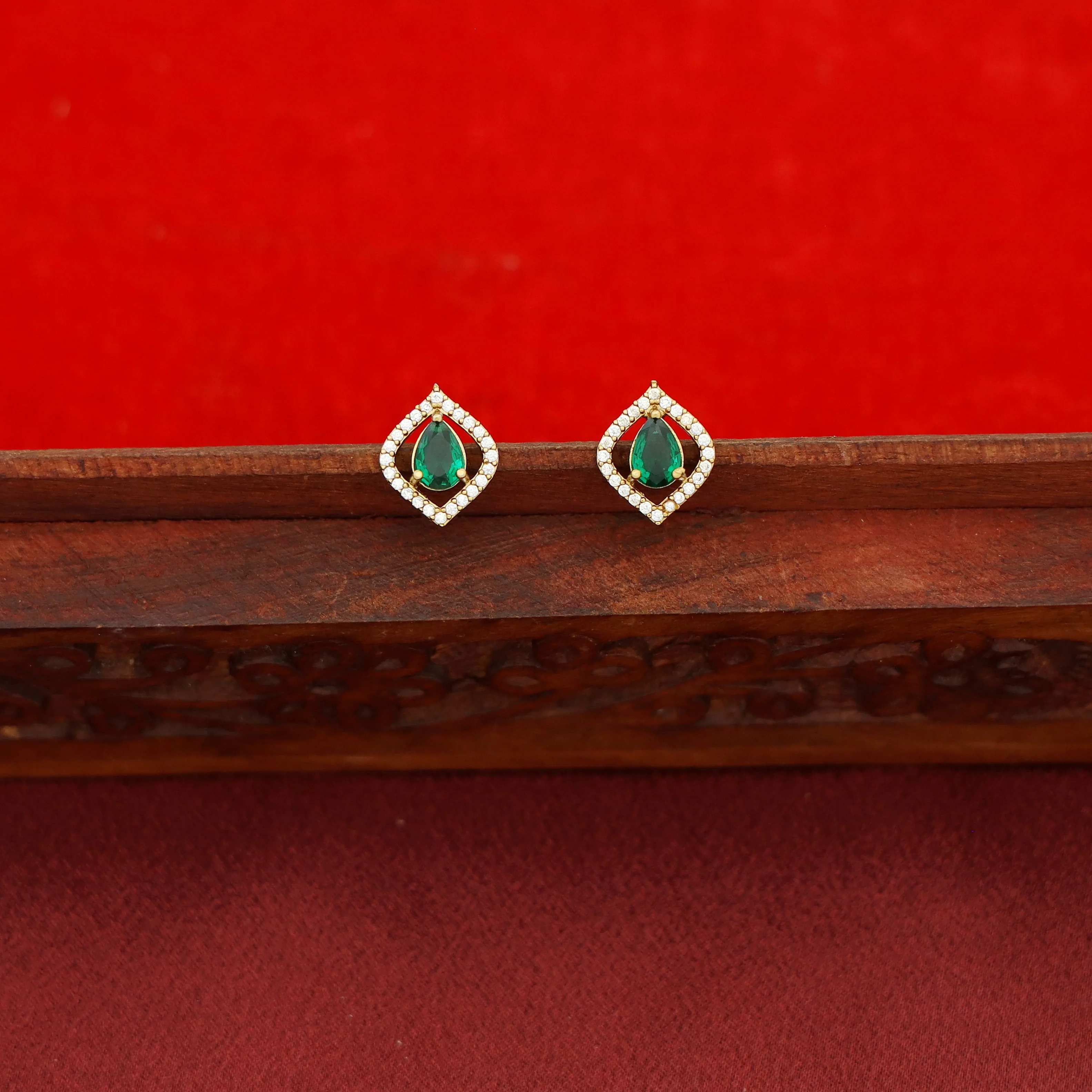 Armita Drop Glossy Mangalsutra With Stud - Image 4