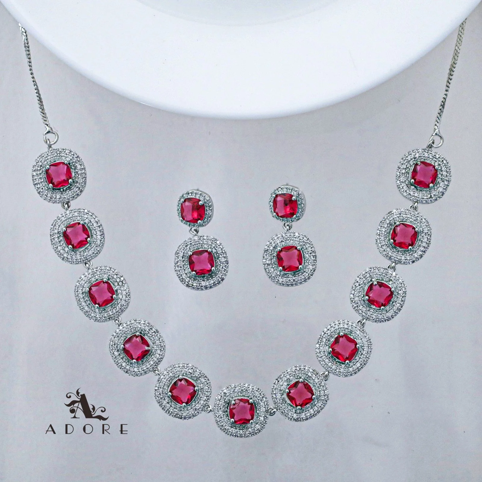 Arnika Silver Glossy Neckpiece With Earring - Image 13