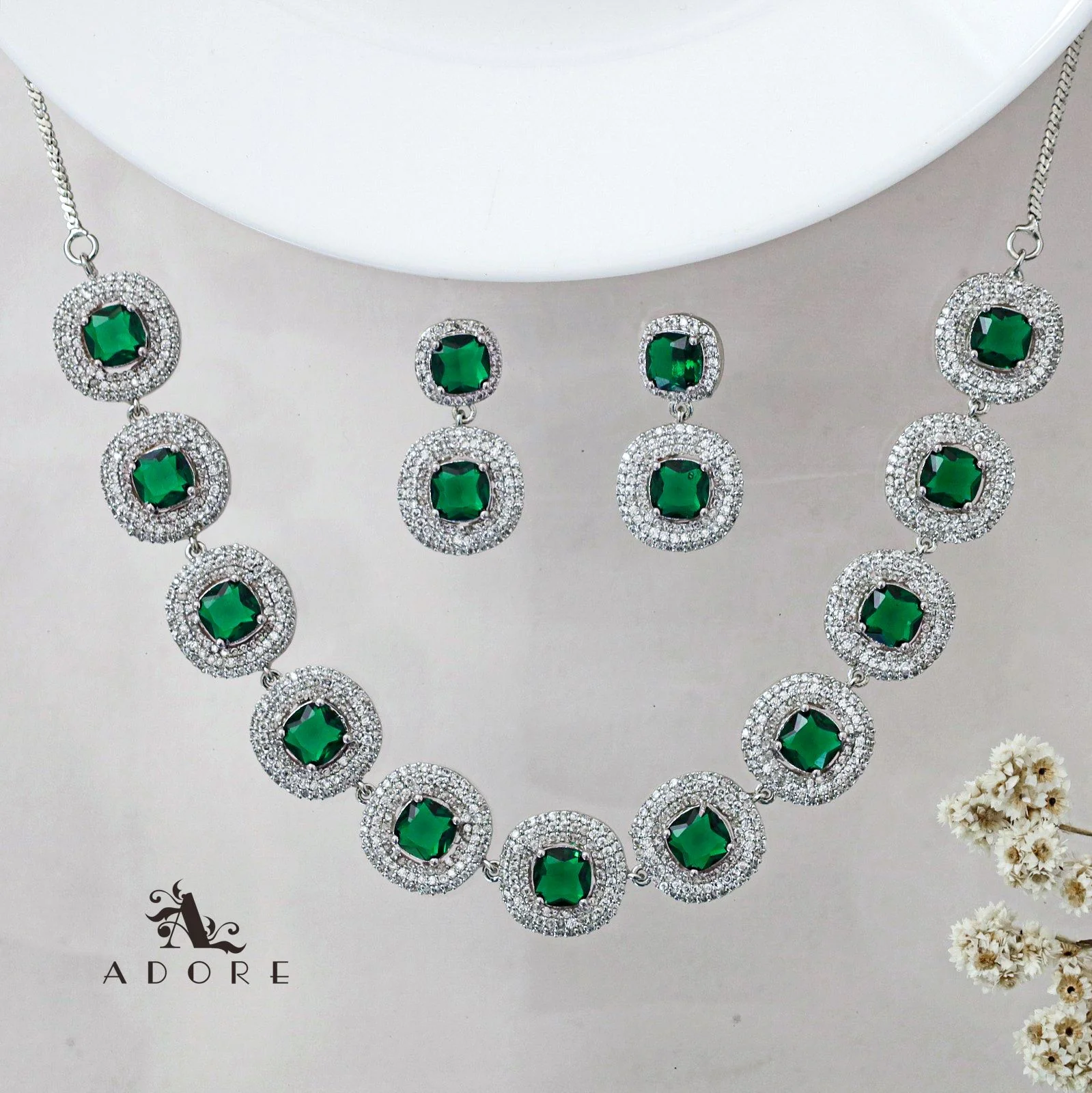 Arnika Silver Glossy Neckpiece With Earring - Image 14