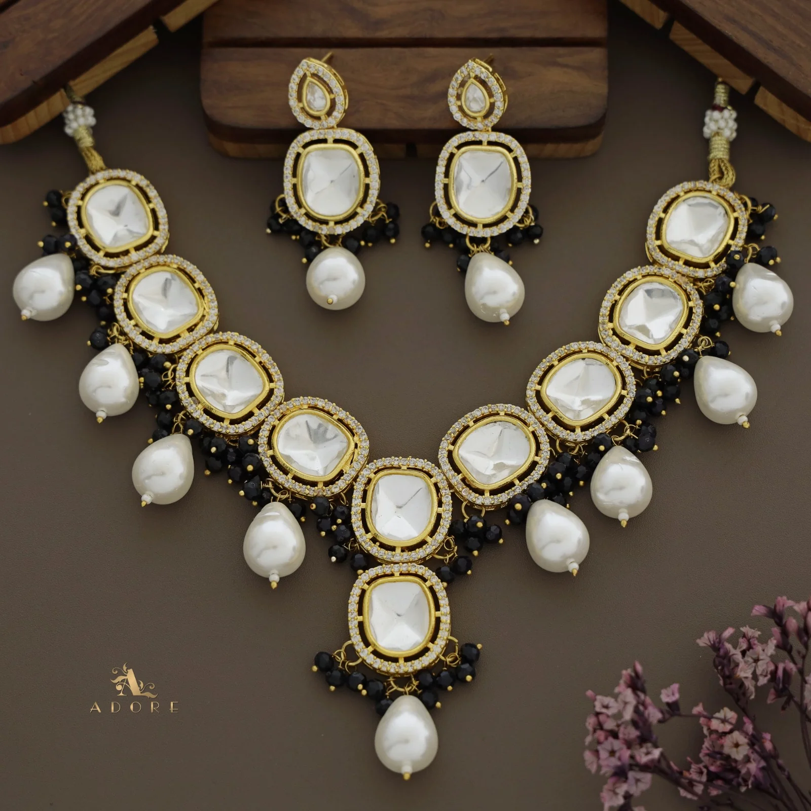 Arohi Polki Kundan Neckpiece With Earring - Image 6
