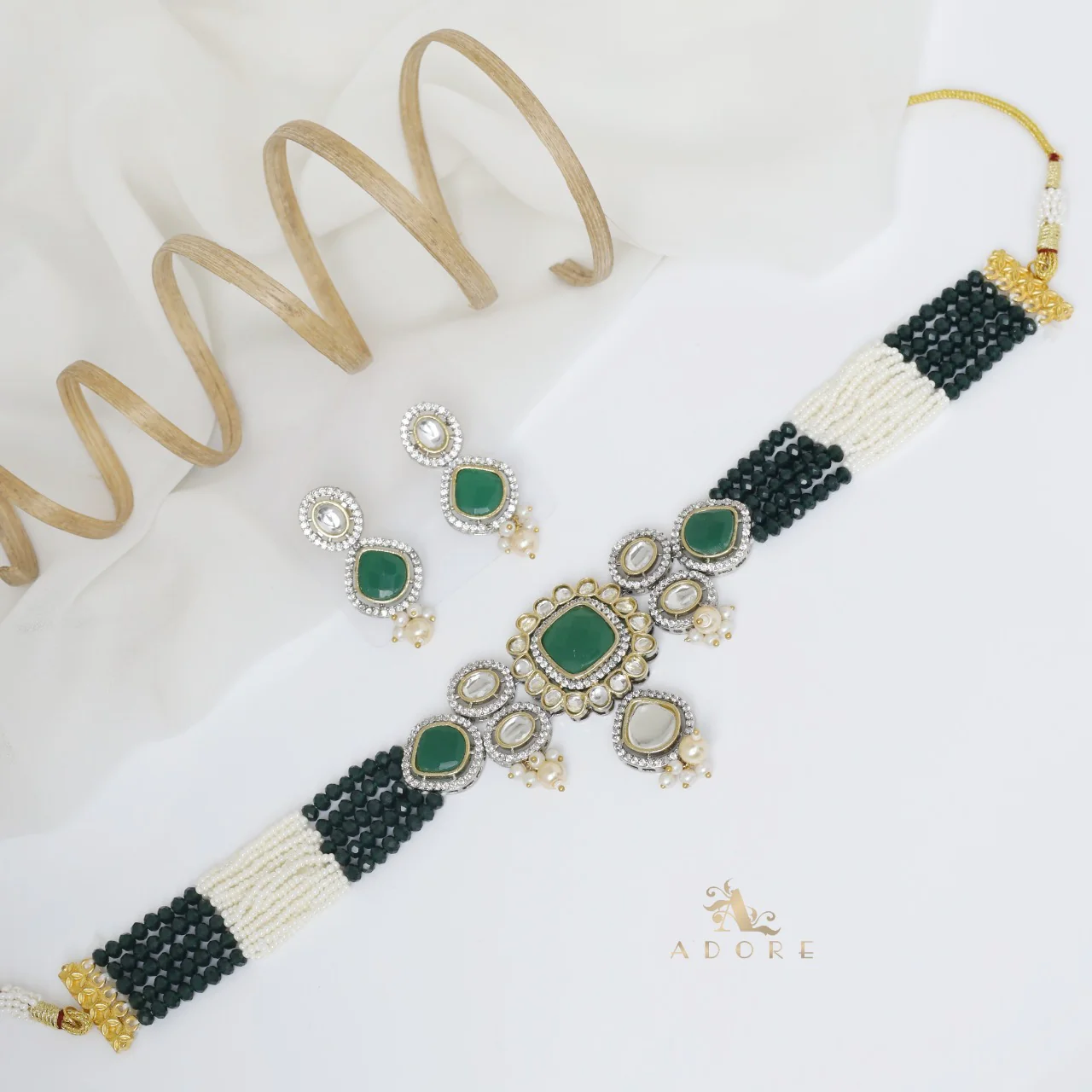 Aroosa Kundan Choker With Earring - Image 3