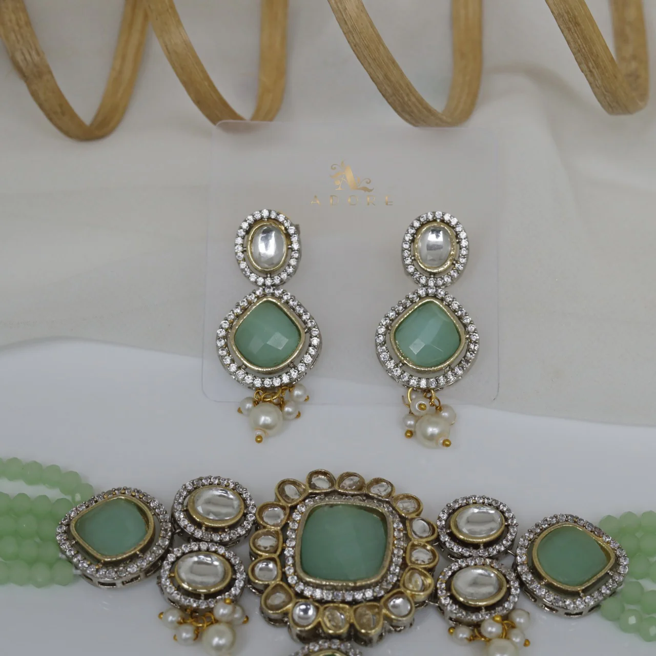 Aroosa Kundan Choker With Earring - Image 5