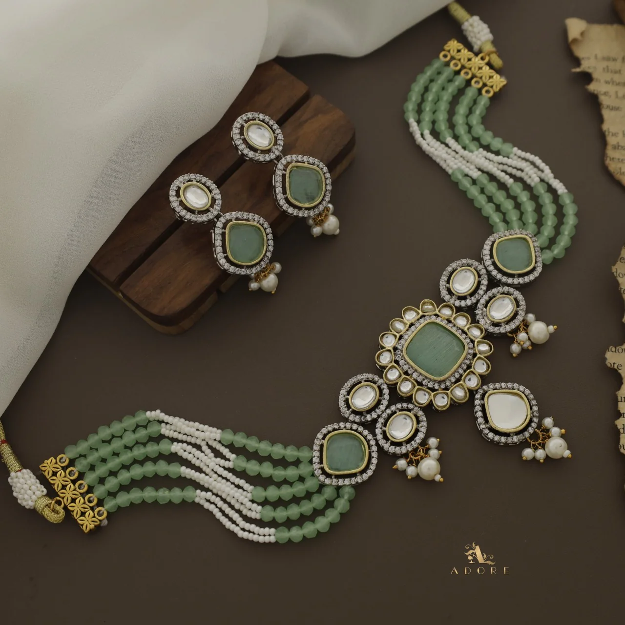 Aroosa Kundan Choker With Earring - Image 6