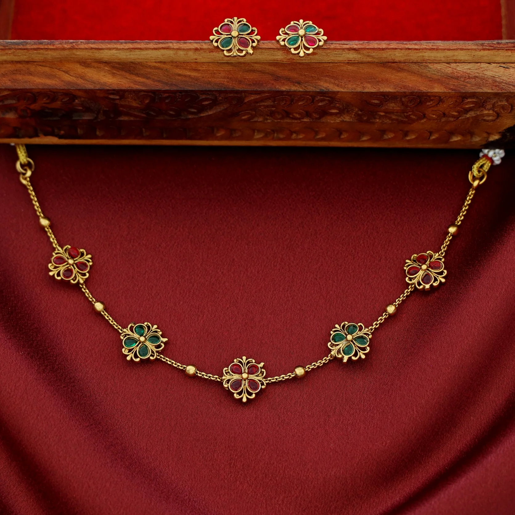 Arpana Flower Golden Ball Choker With Stud - Image 5