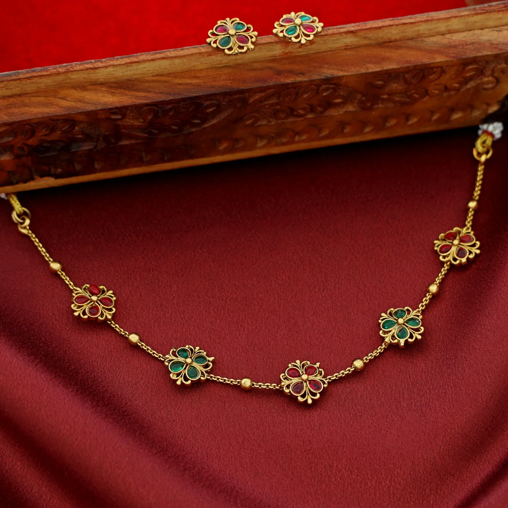 Arpana Flower Golden Ball Choker With Stud - Image 6
