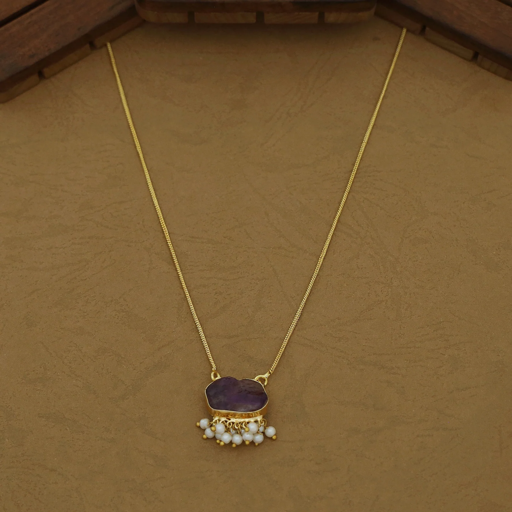 Aura Cluster Pearl Raw Stone Neckpiece - Image 7