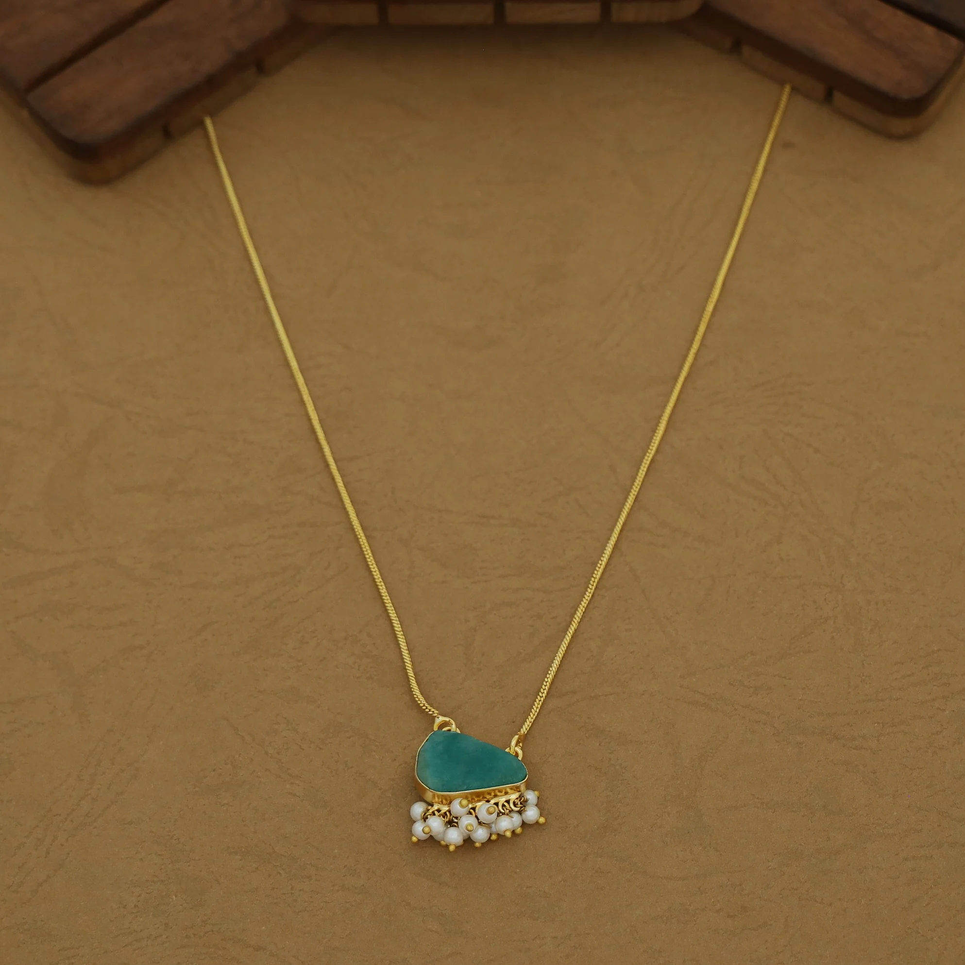 Aura Cluster Pearl Raw Stone Neckpiece - Image 9