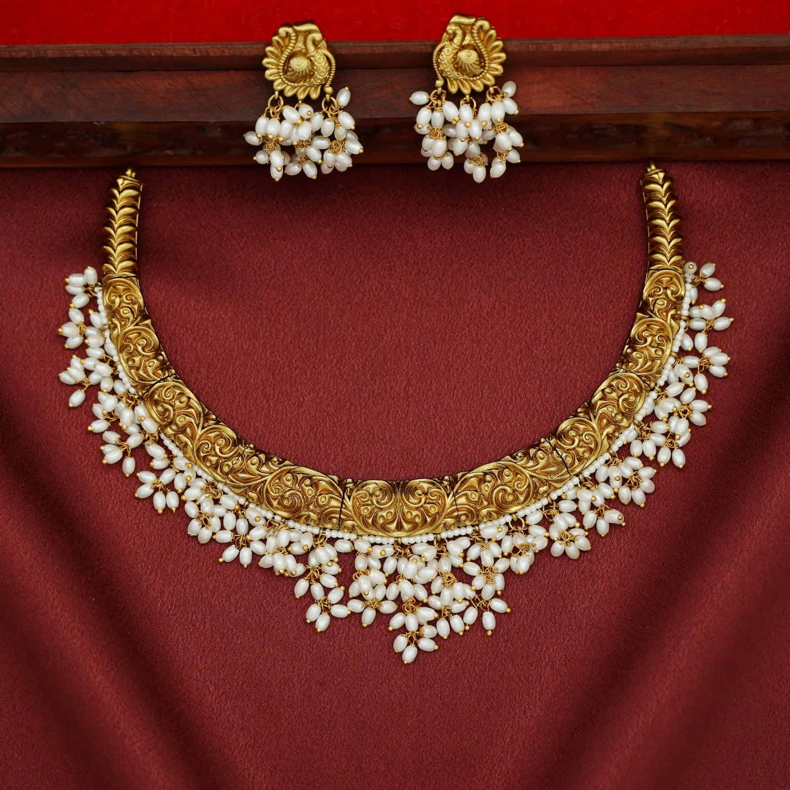 Arundhathi Hanging Cluster Pearl Stiff Neckpiece With Earring - Image 2
