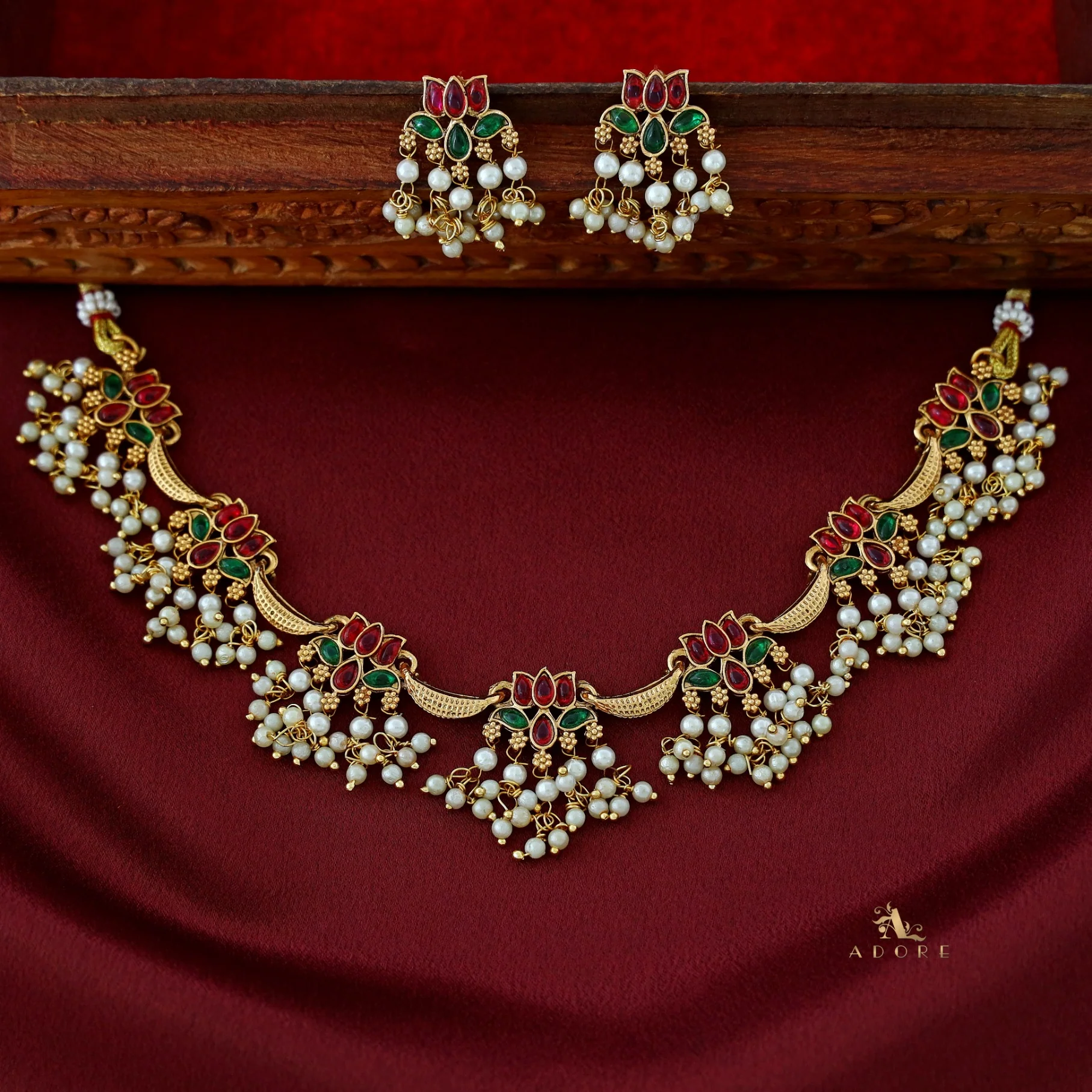Arusha Lotus Pearl Short Neckpiece with Earring - Image 11
