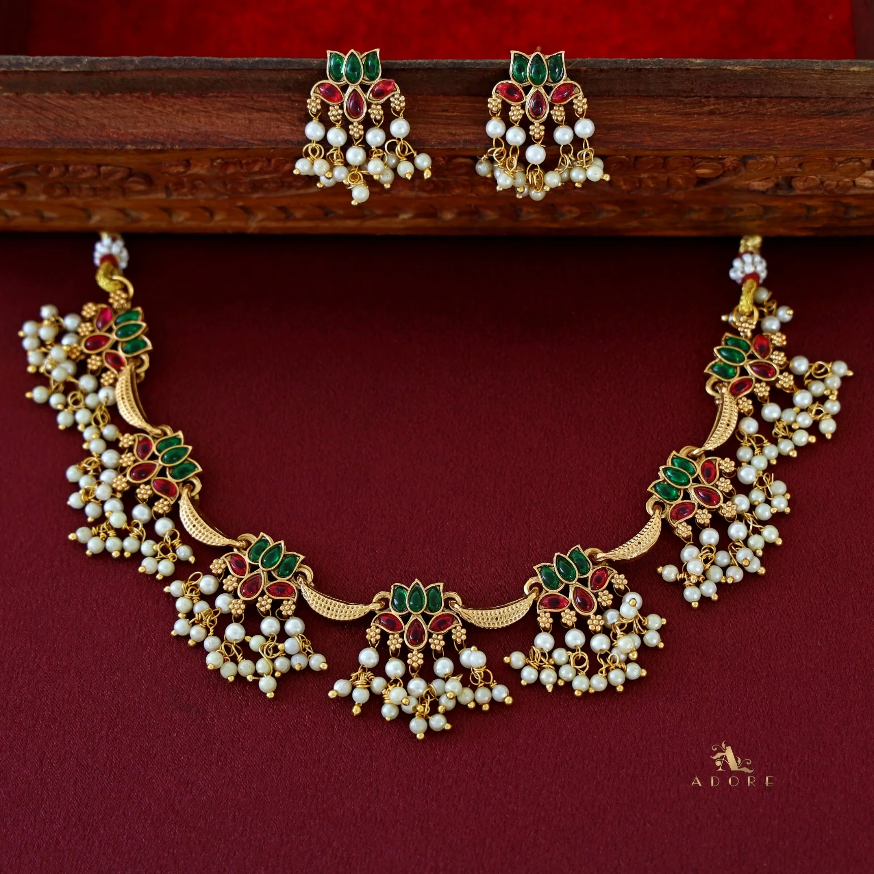 Arusha Lotus Pearl Short Neckpiece with Earring - Image 8