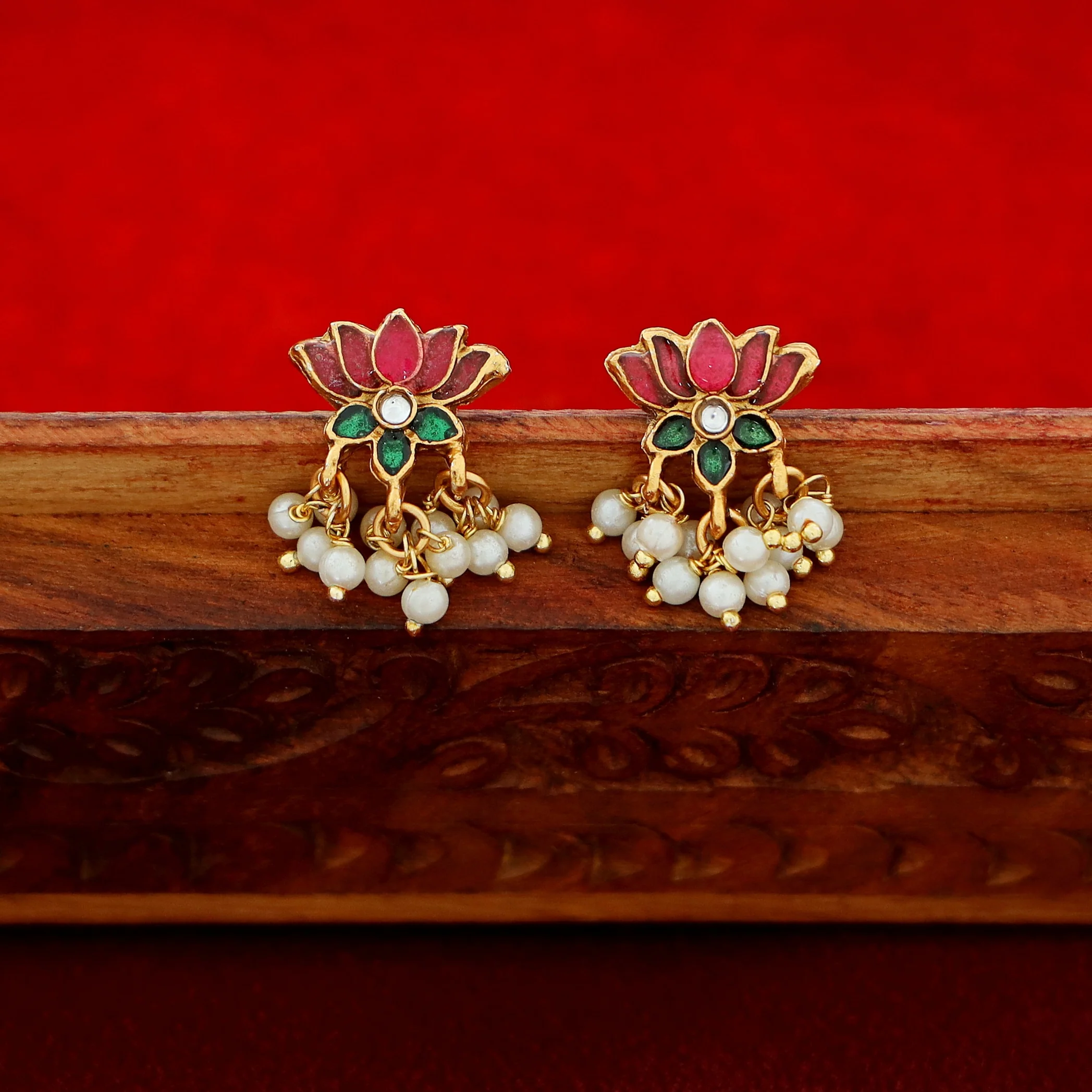 Arusha Mini Lotus Pearl Dual String Neckpiece with Earring - Image 5
