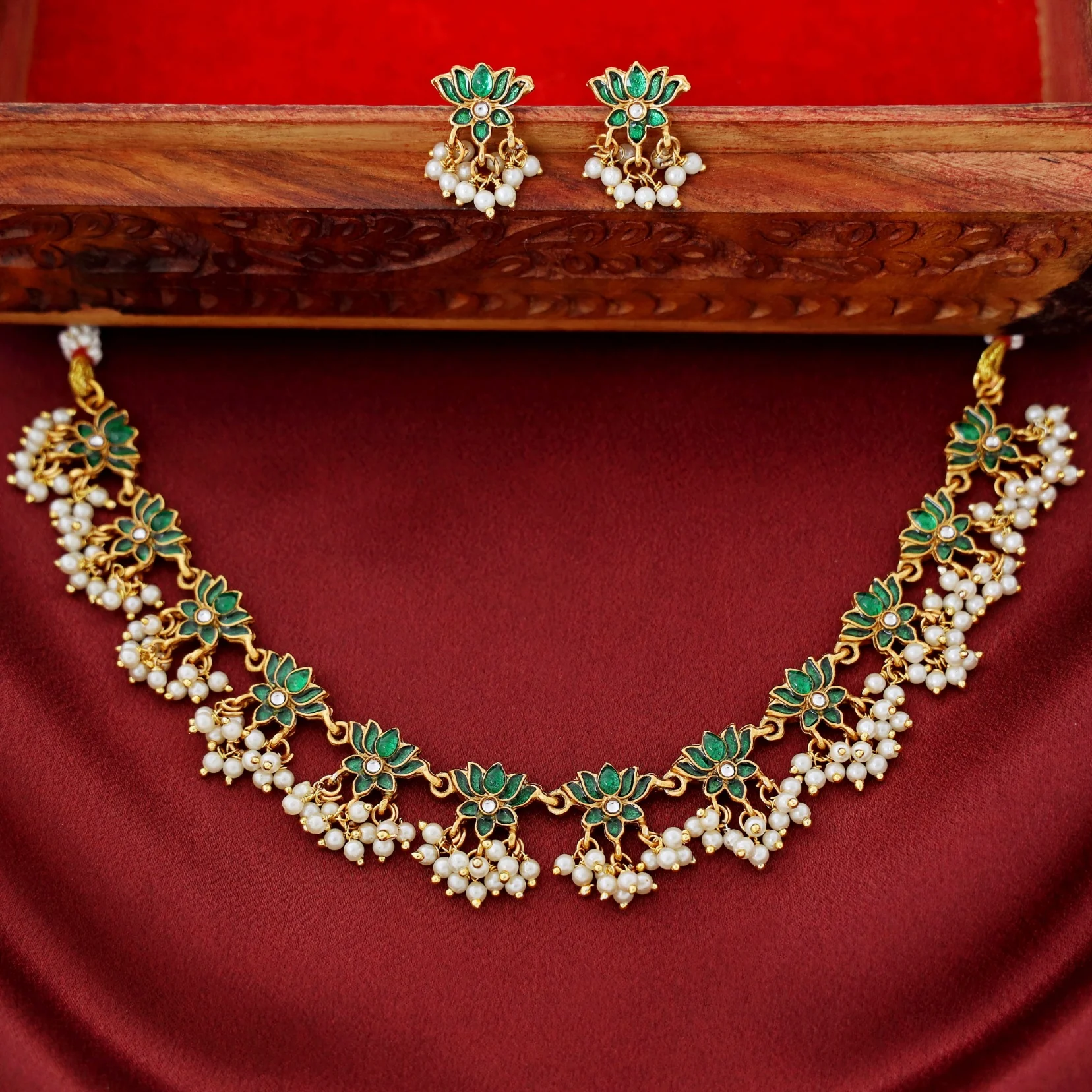 Arusha Mini Lotus Pearl Short Neckpiece with Earring - Image 6