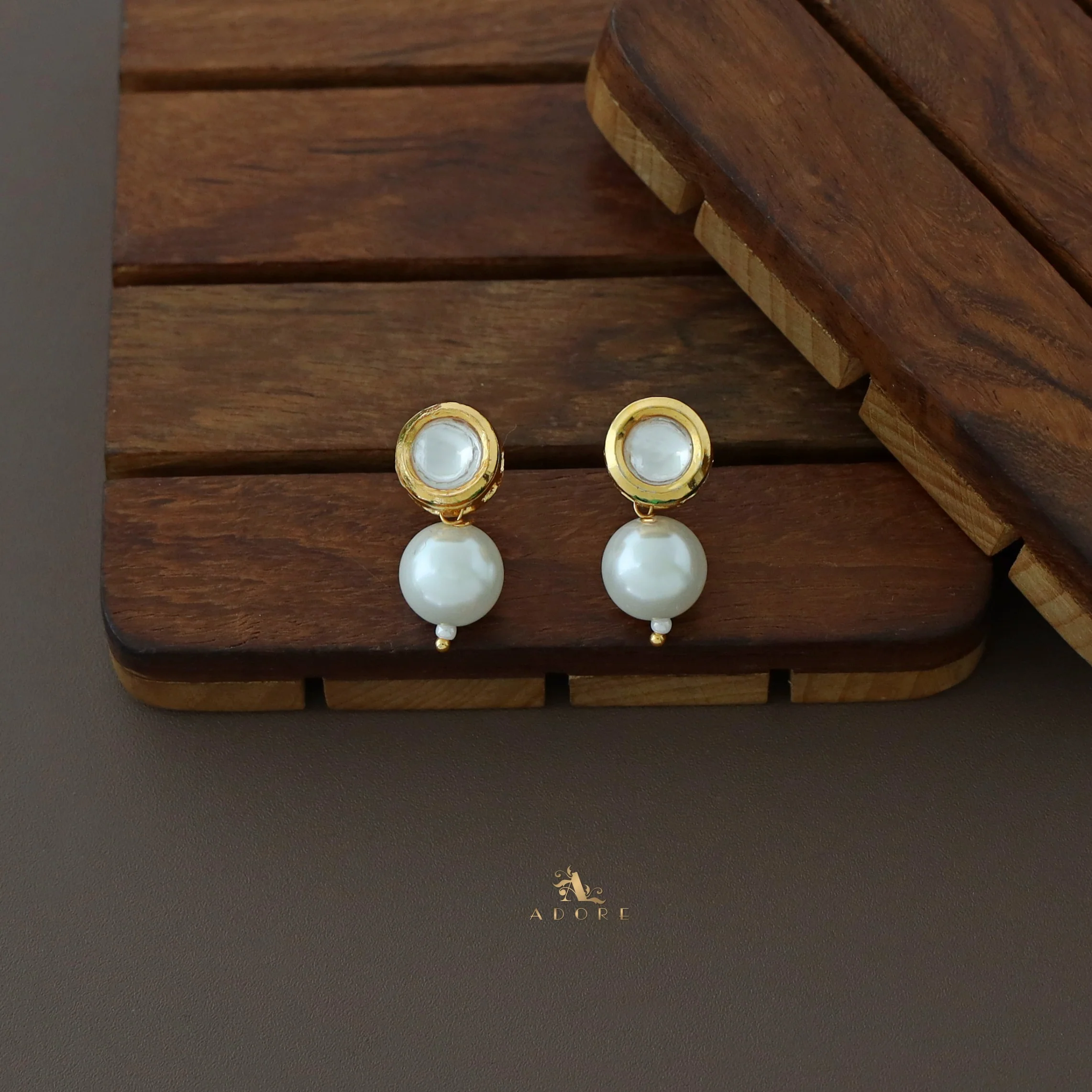 Ashmika Premium Pearl 3 Layer Kundan Choker with Earring - Image 4