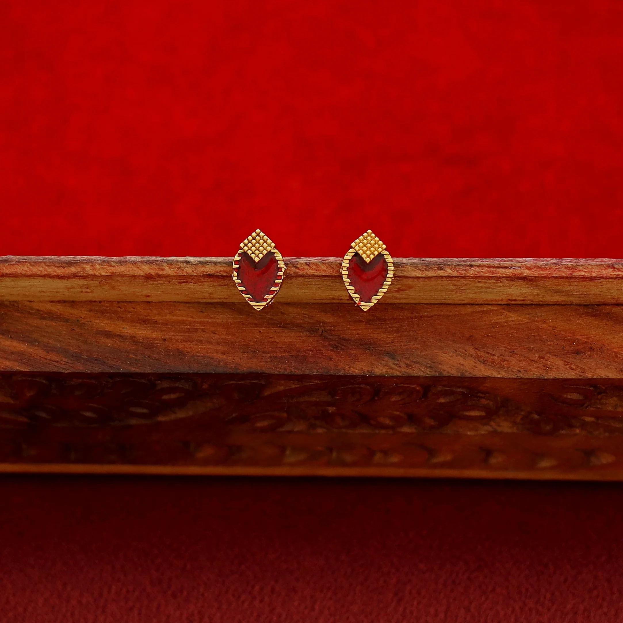 Ashwini 4 Layer Golden Ball Enamel Palakka Choker With Stud - Image 7