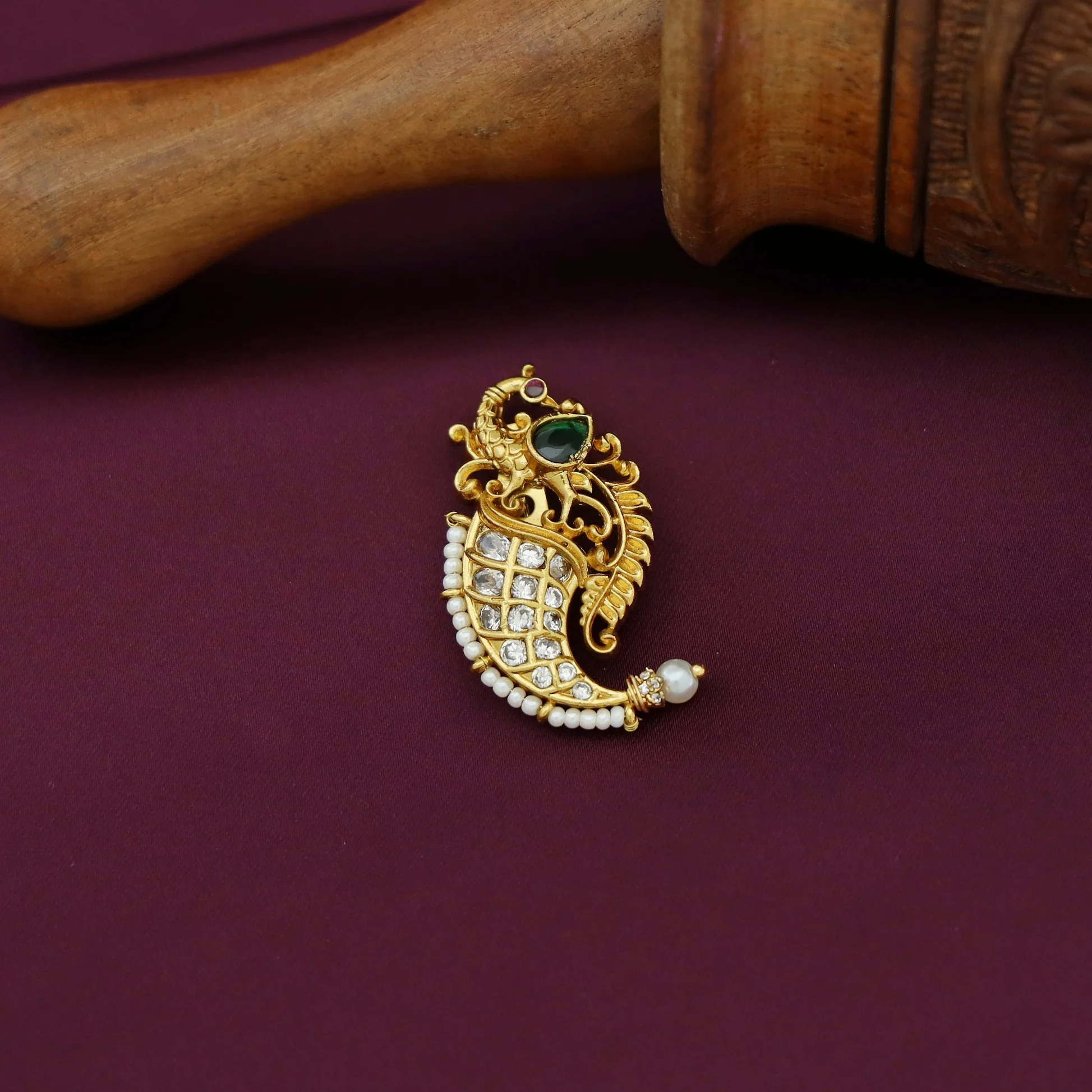 Ashwita Mayura AD Stone Pearl Saree Pin - Image 2