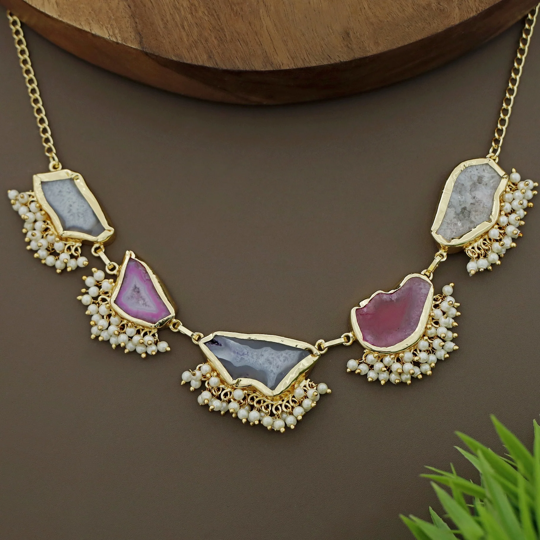 Aspeny Agate Pearl Neckpiece - Image 30