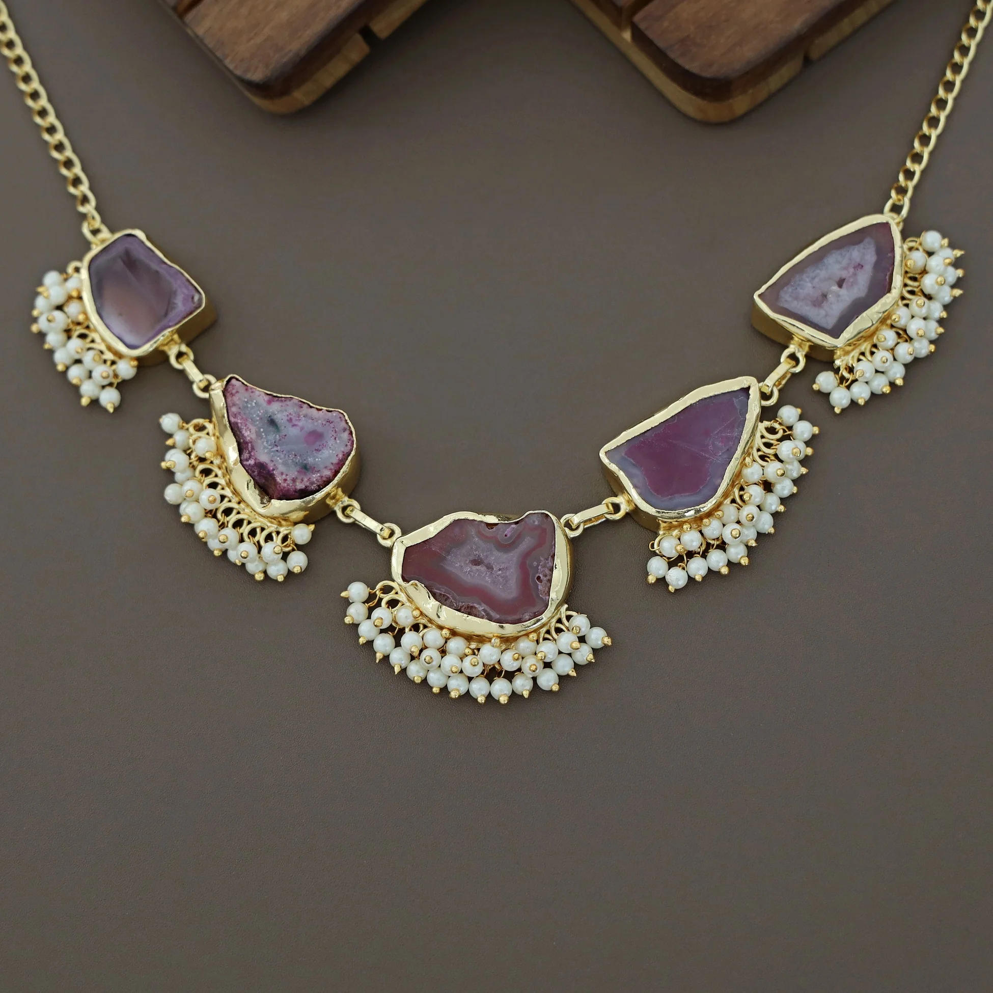 Aspeny Agate Pearl Neckpiece - Image 35