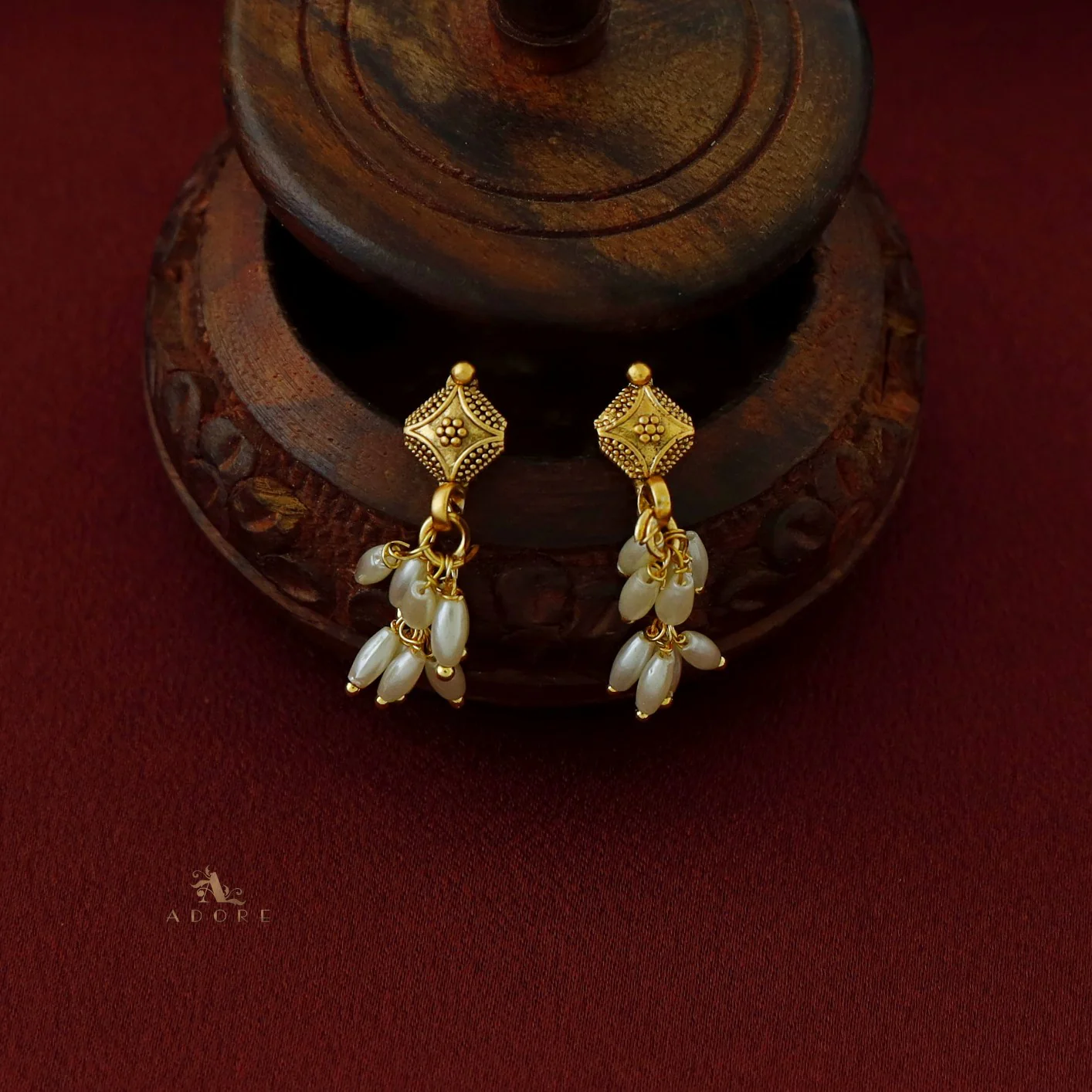 Asthra Rice Pearl Short Neckpiece with Earring - Image 4