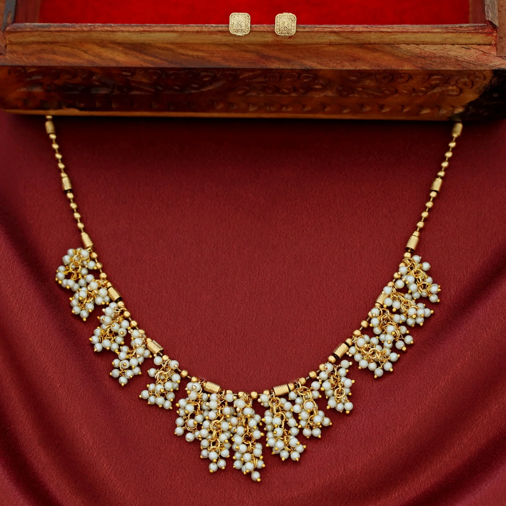 Astra Pearl Bunch Neckpiece With Stud - Image 3