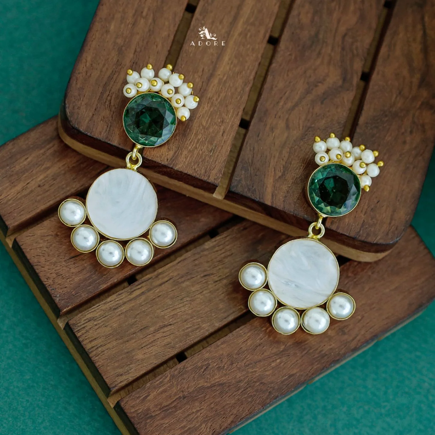 Astrid Pearl Cluster Glossy Round MOP Earring - Image 7