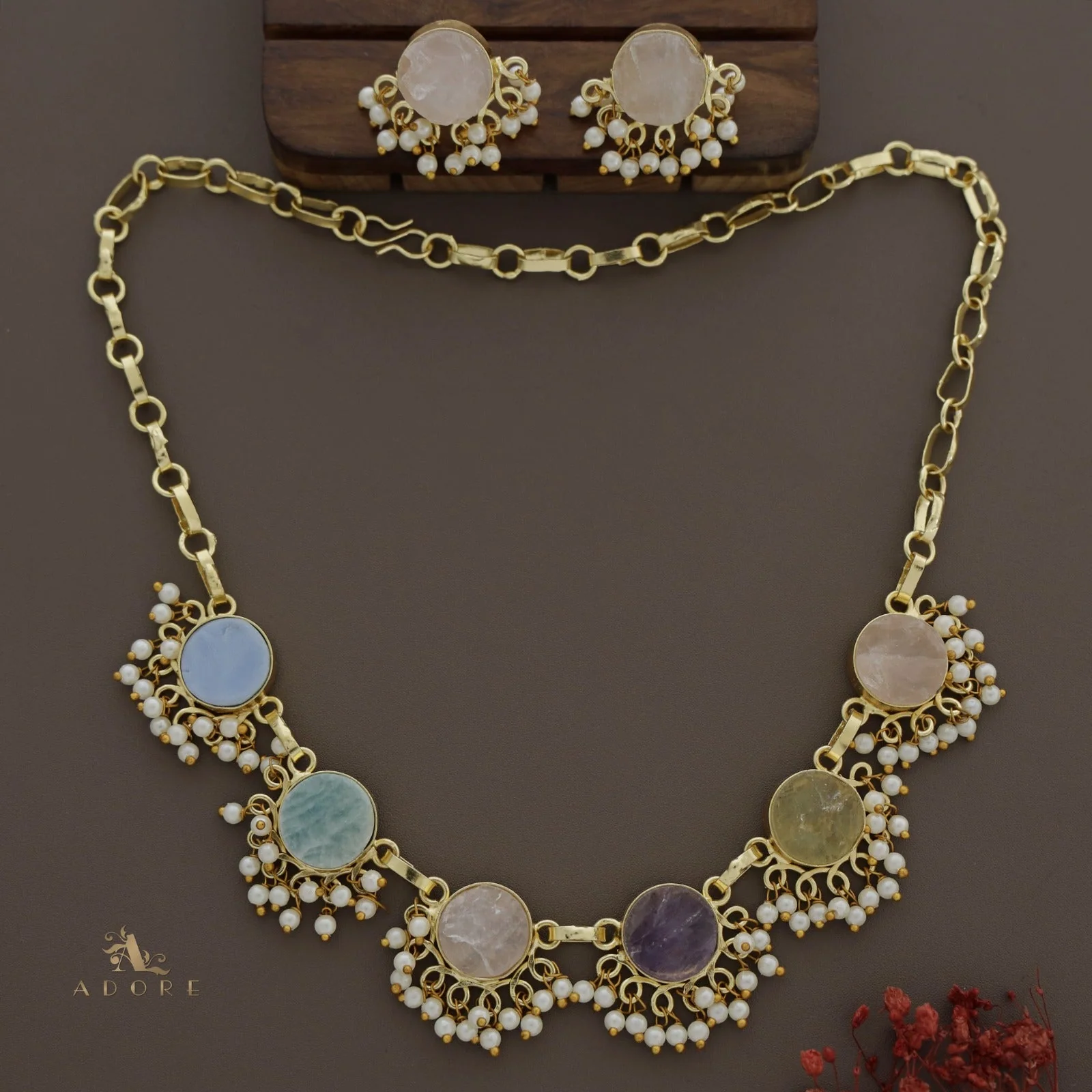 Athenea Half Pearl Neckpiece With Stud - Image 10