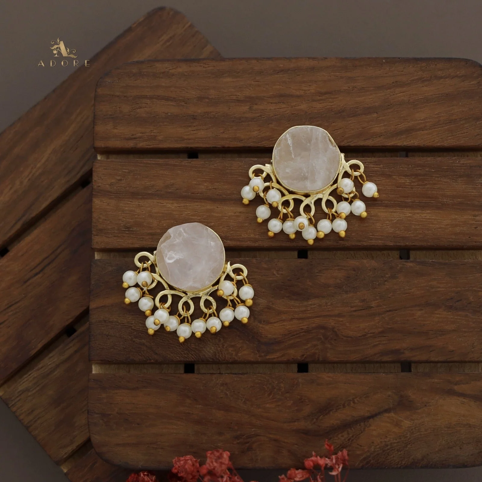 Athenea Half Pearl Neckpiece With Stud - Image 11