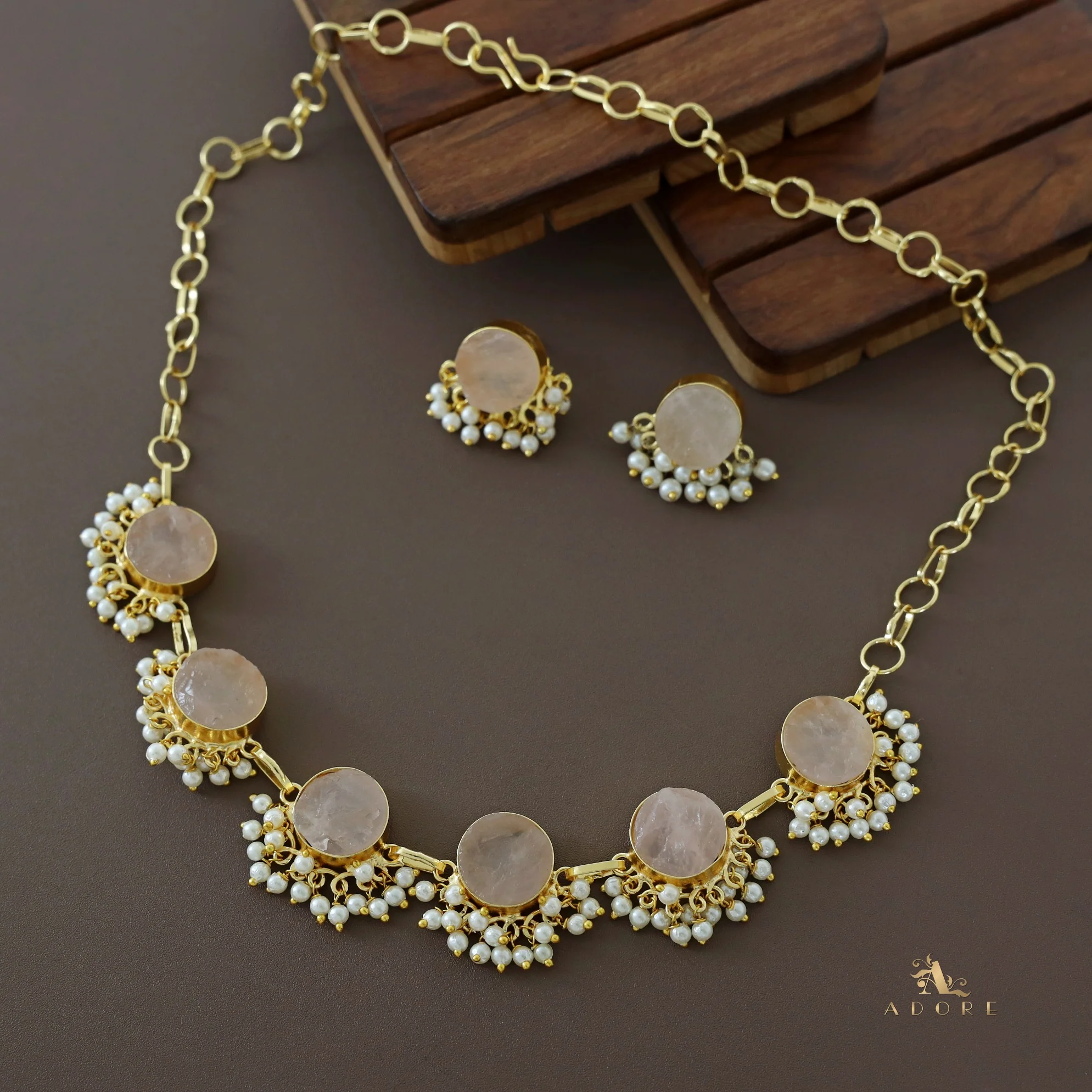 Athenea Half Pearl Neckpiece With Stud - Image 13