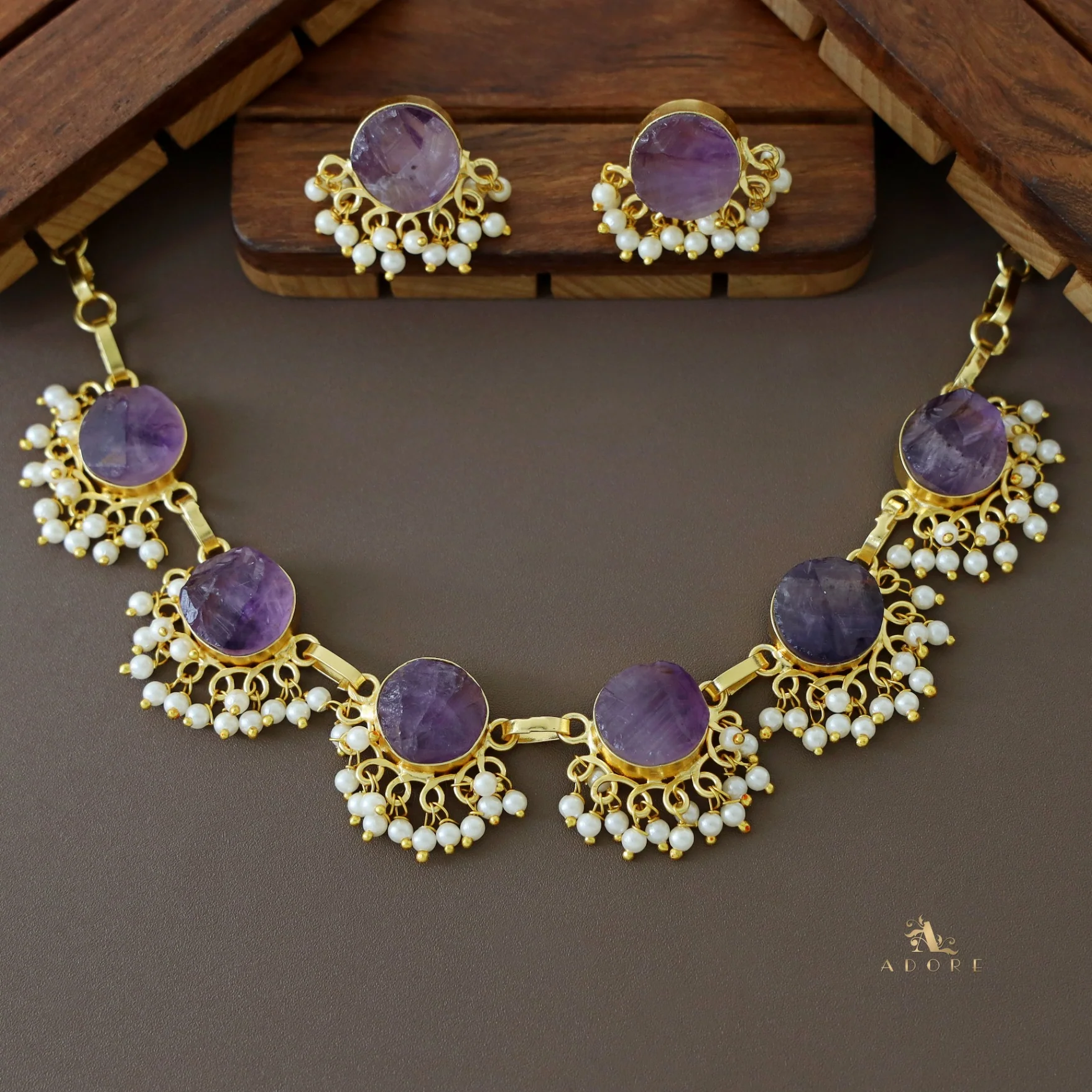 Athenea Half Pearl Neckpiece With Stud - Image 18