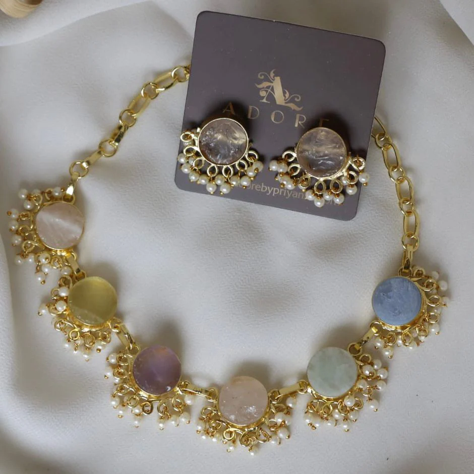 Athenea Half Pearl Neckpiece With Stud - Image 6