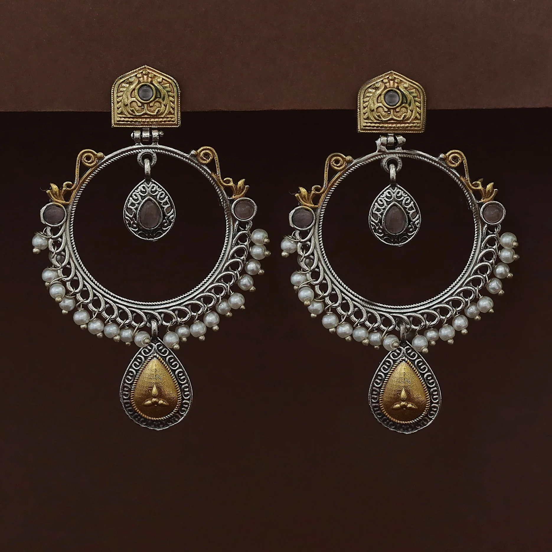 Atisha Dual Tone Circle Pearl Earring - Image 3
