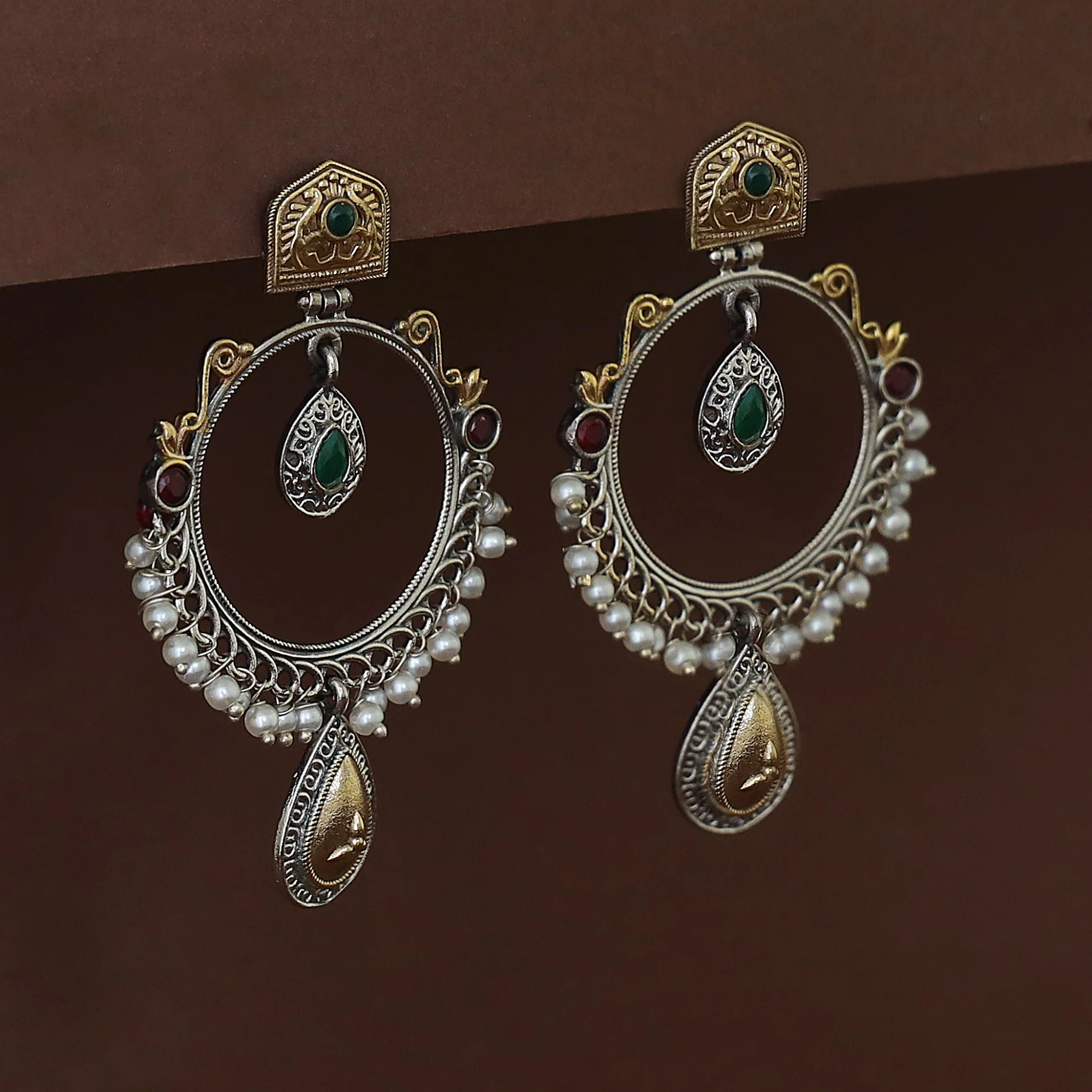 Atisha Dual Tone Circle Pearl Earring - Image 7