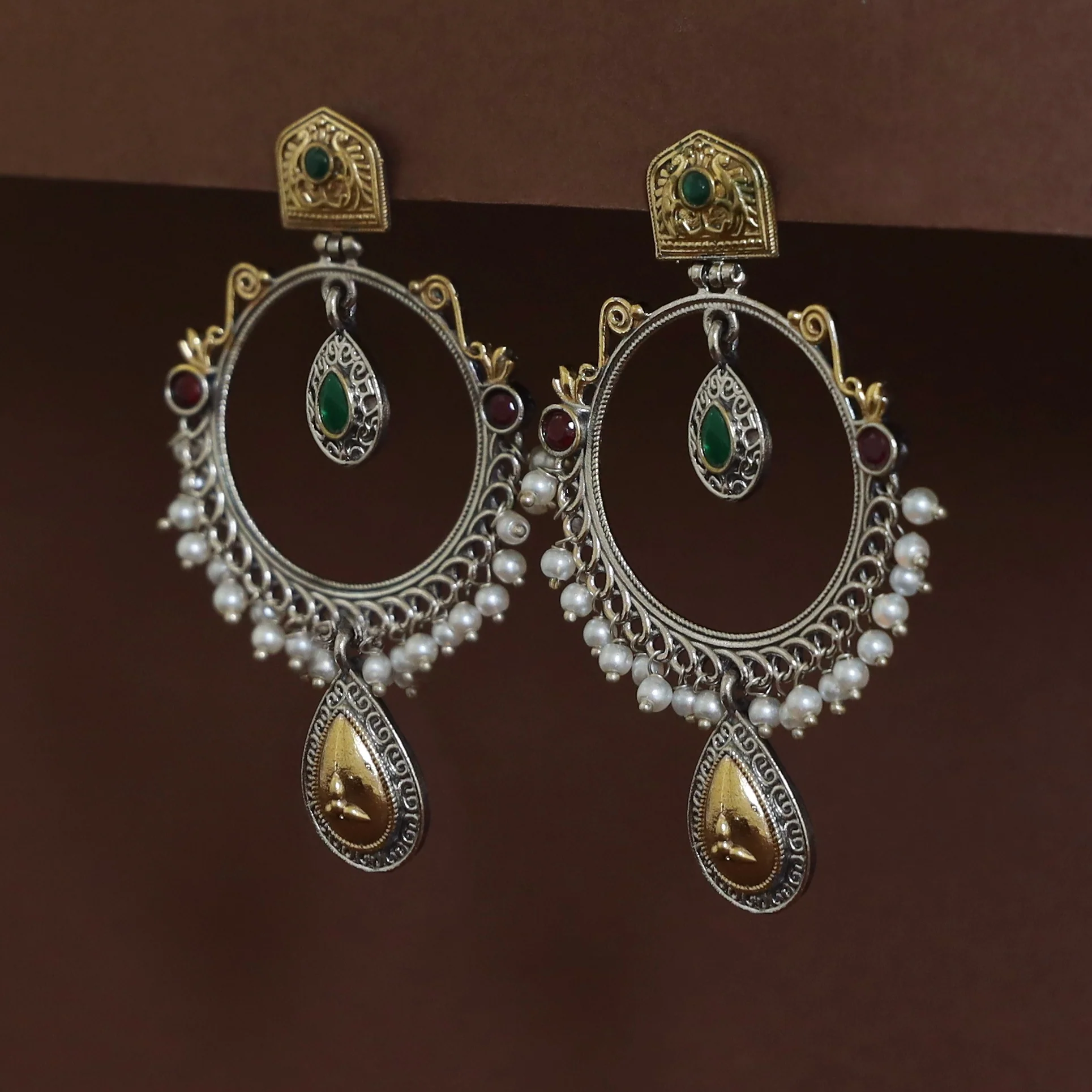 Atisha Dual Tone Circle Pearl Earring - Image 8