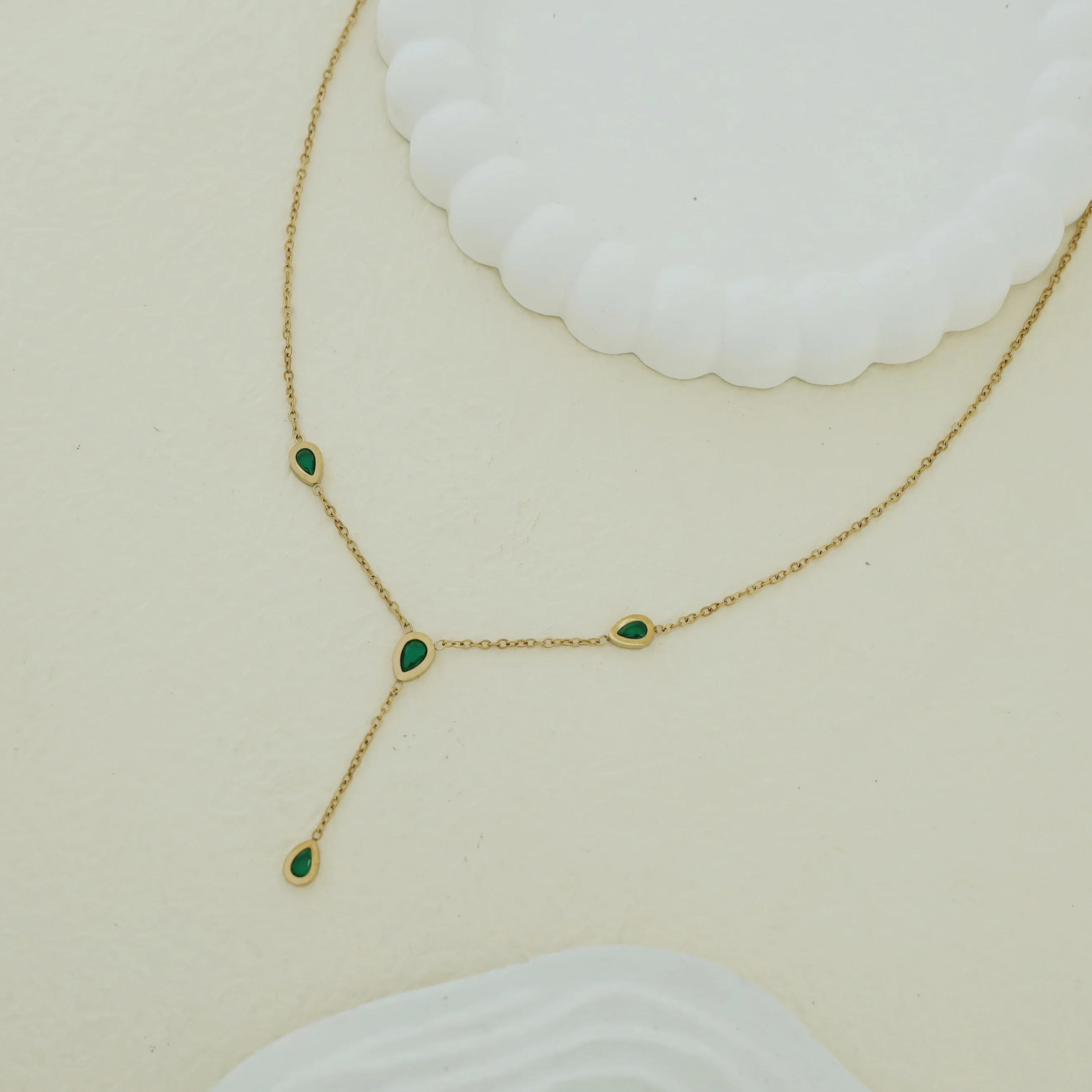 Auden Hanging Raindrop Neckpiece - Image 3