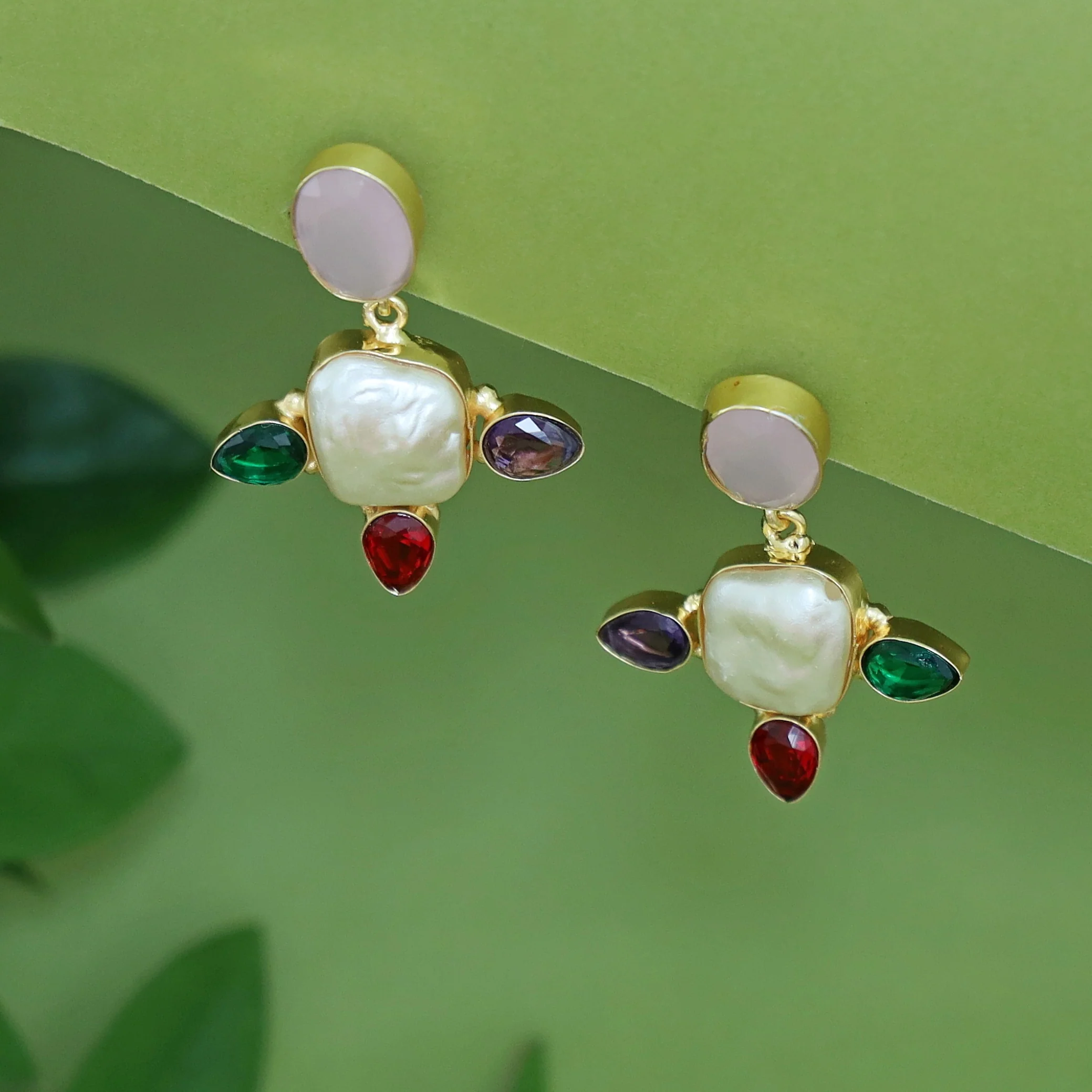 Audrey Baroque Glossy Earring - Image 10