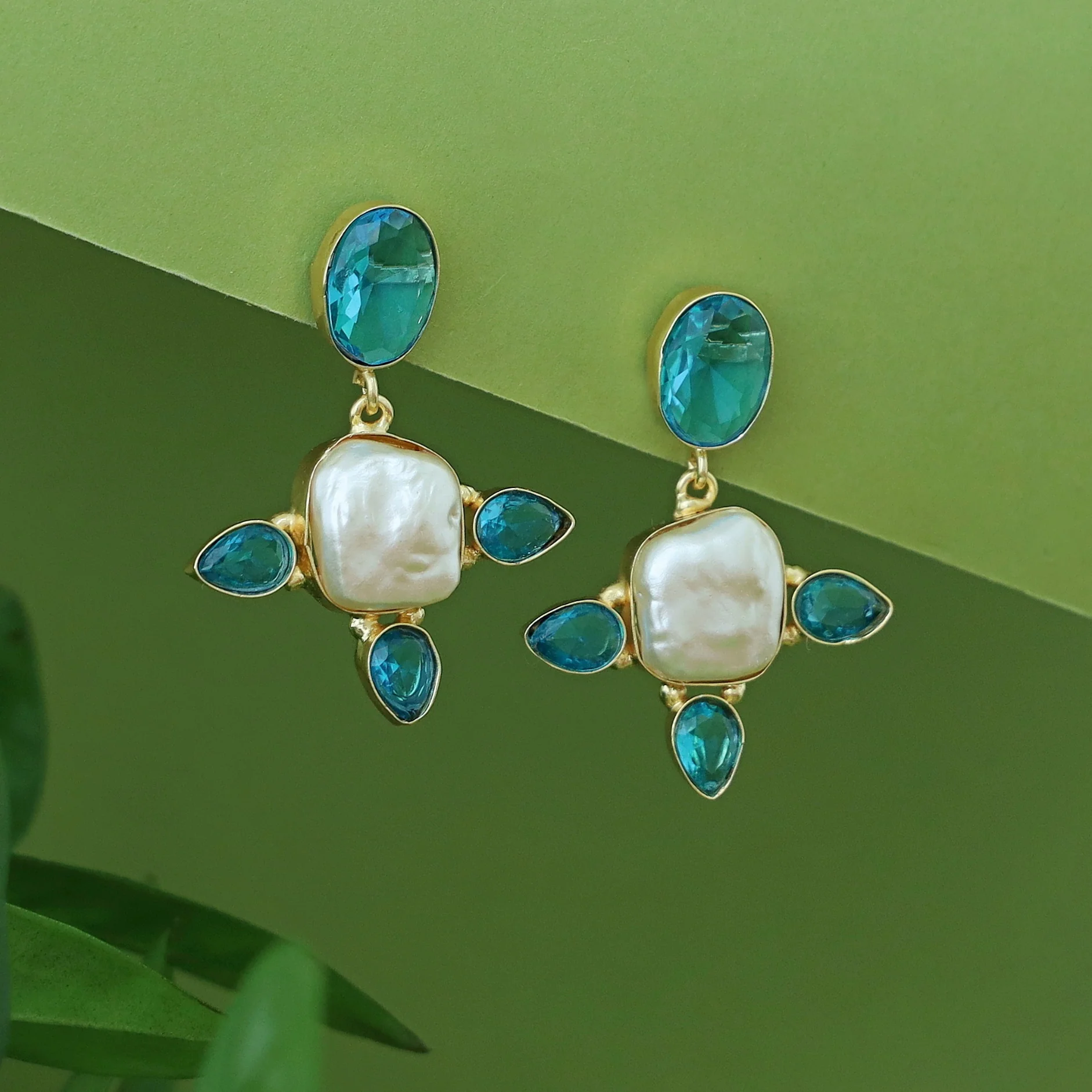 Audrey Baroque Glossy Earring - Image 7