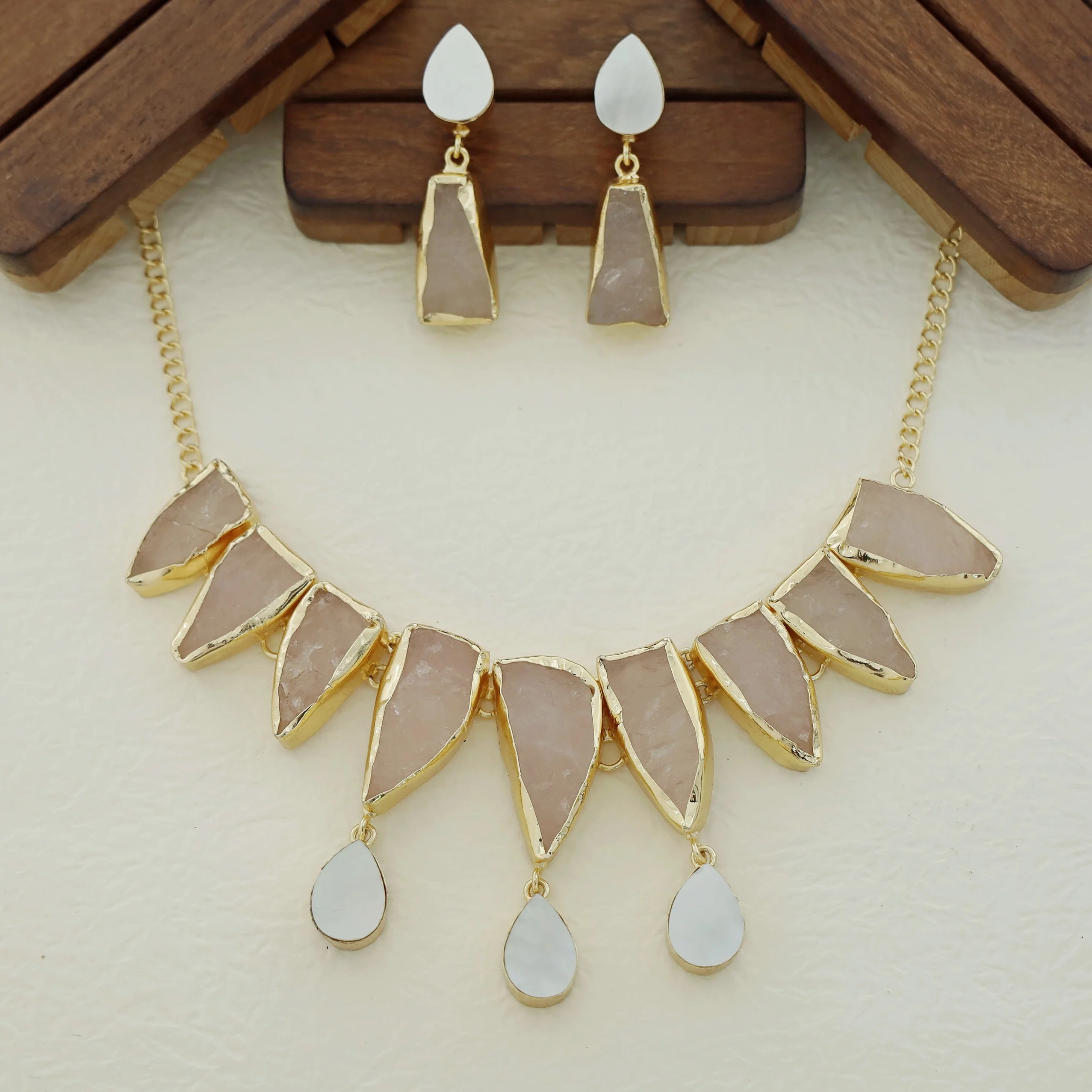 Augusta MOP + Dyed + Raw Stone Short Neckpiece With Earring - Image 3