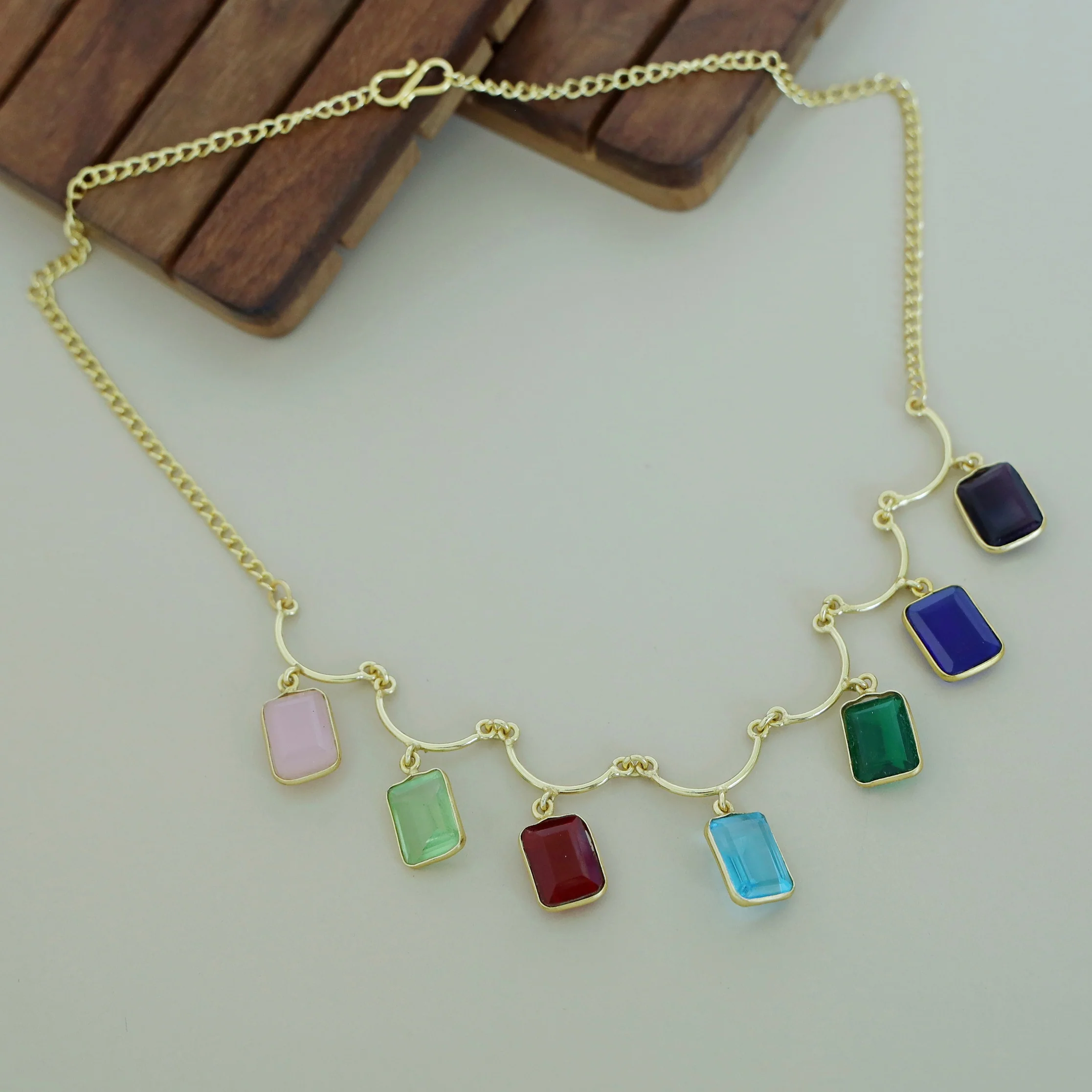 Aureliana Curvy Glossy Neckpiece - Image 3