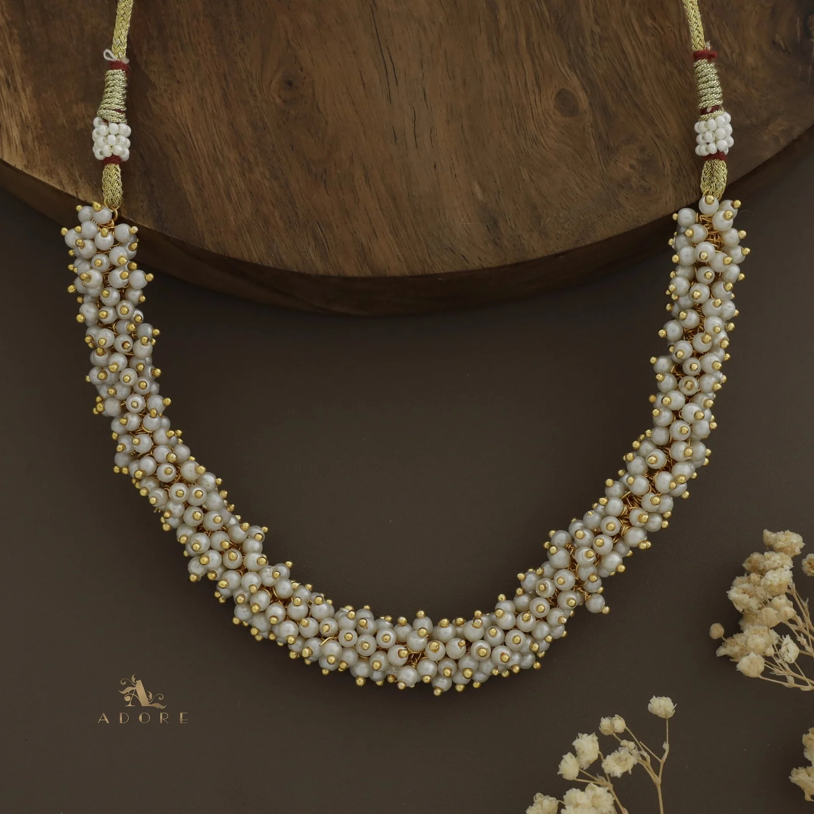 Aurelio Cluster Pearls Short Neckpiece - Image 5