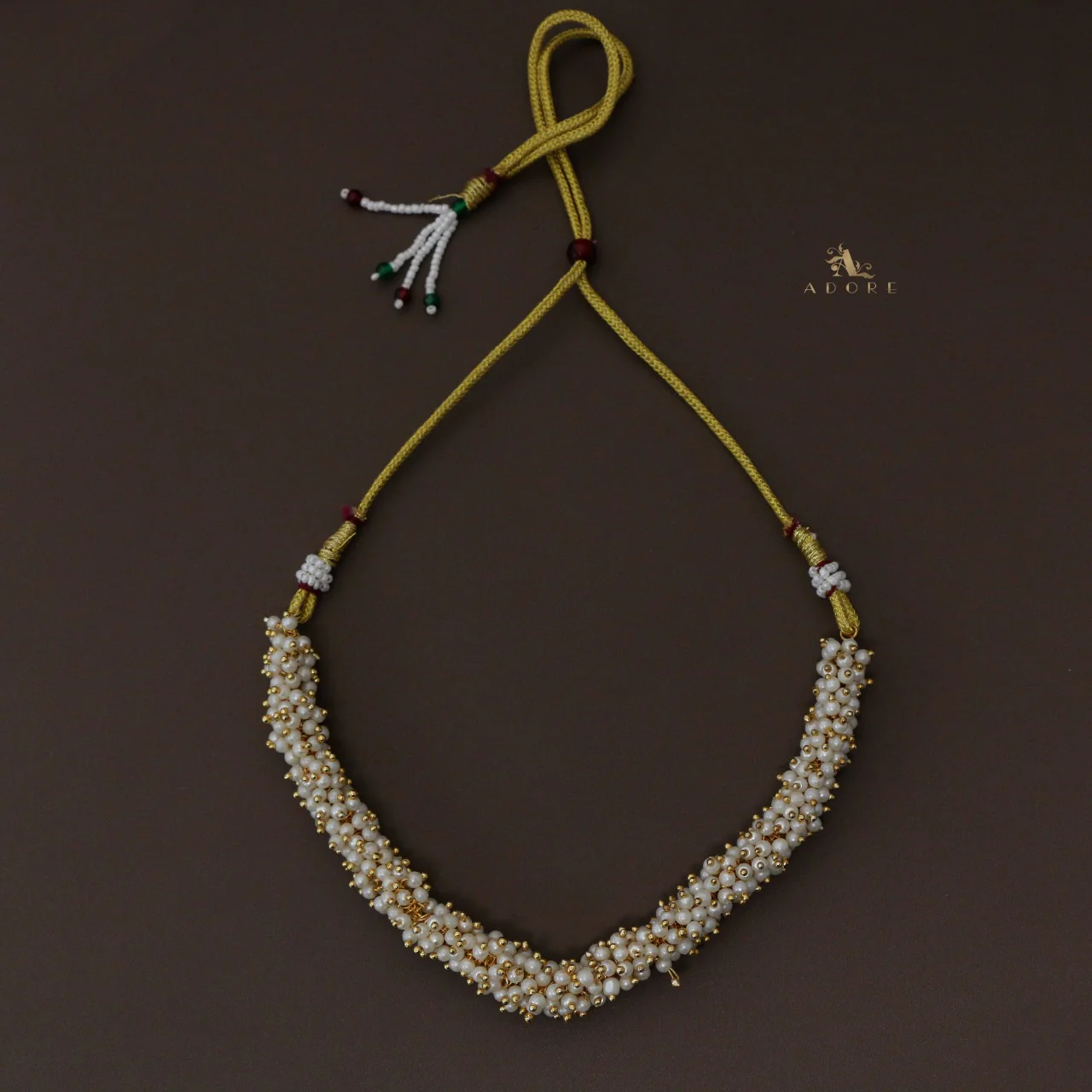 Aurelio Cluster Pearls Short Neckpiece - Image 8