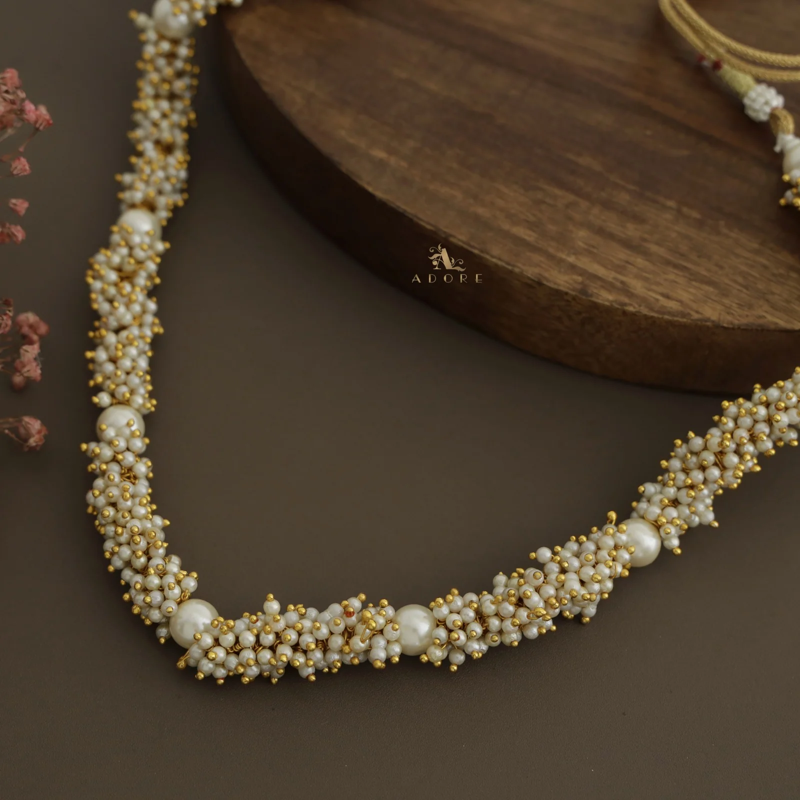 Aurelio Pearly Cluster Pearls Neckpiece - Image 4