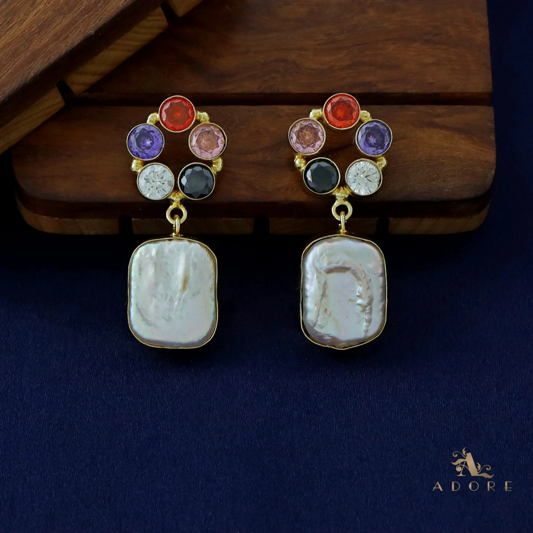 Aveline Glossy Flower Baroque Earring - Image 6