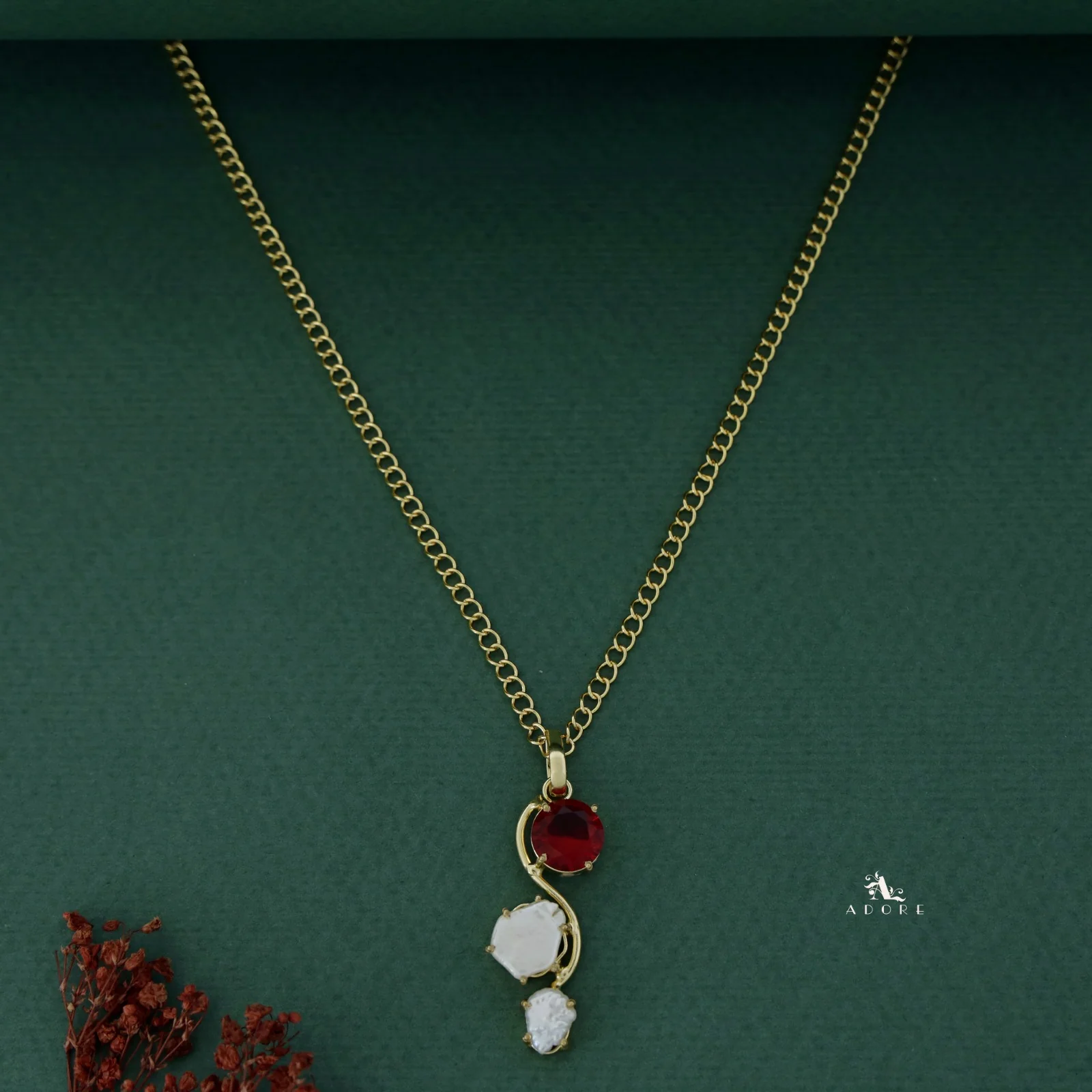 Avni Glossy Baroque Claw Neckpiece - Image 2